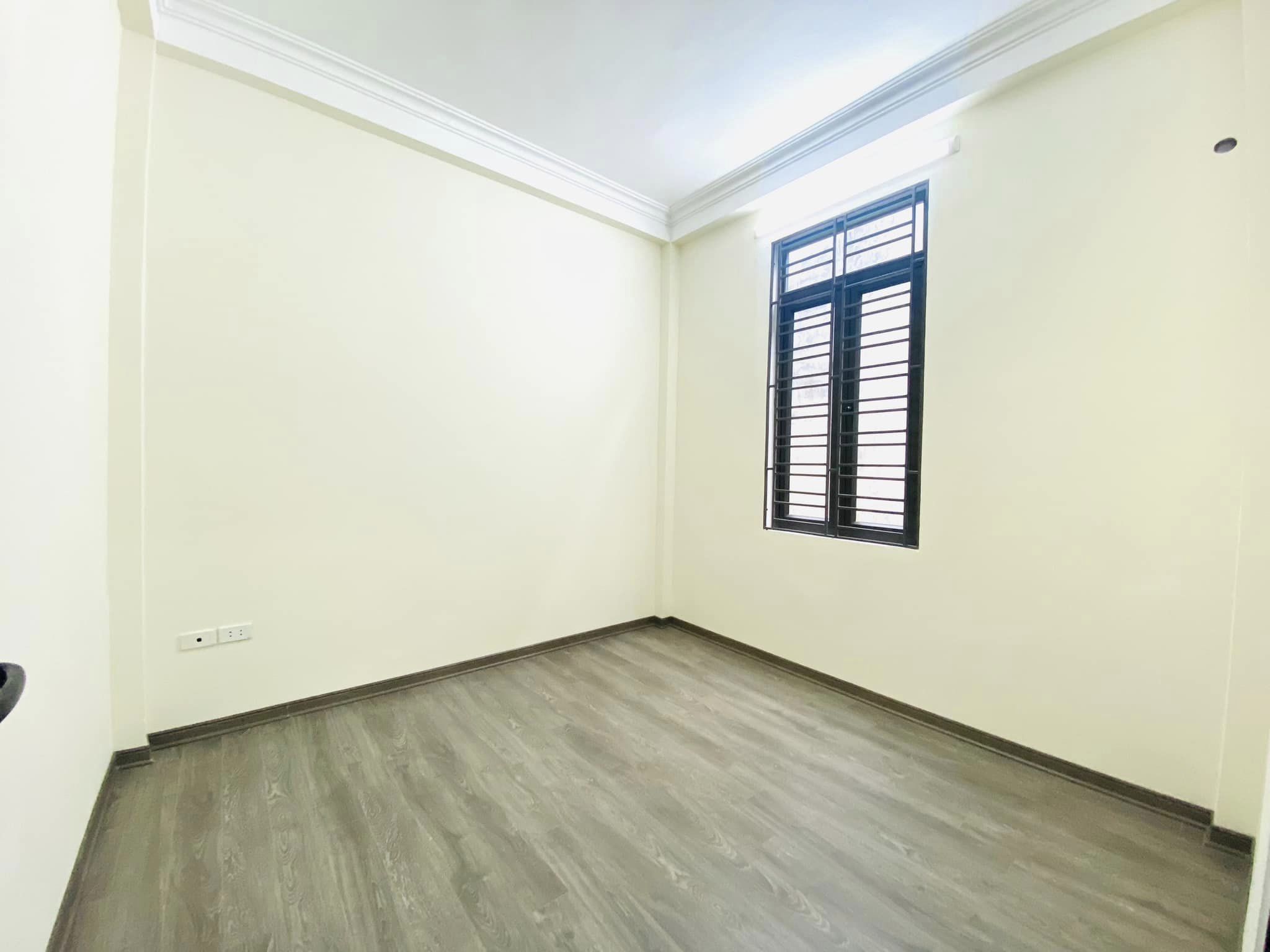 Bán Nhà Phố Tân Mai , Lô Góc , Vỉa Hè , Ô Tô Tránh , Nhà Đẹp DT38m2 Giá 7 Tỷ