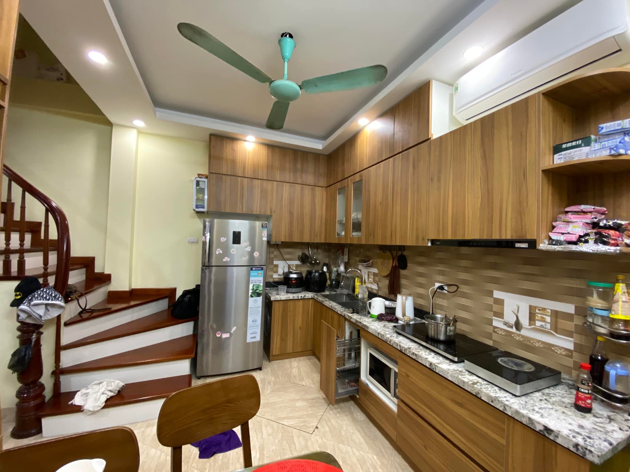 BÁN NHÀ CHÍNH CHỦ QUẬN ĐỐNG ĐA, NHÀ ĐẸP, GẦN PHỐ, GẦN CÔNG VIÊN, 5 TẦNG RỘNG, 7.5 TỶ