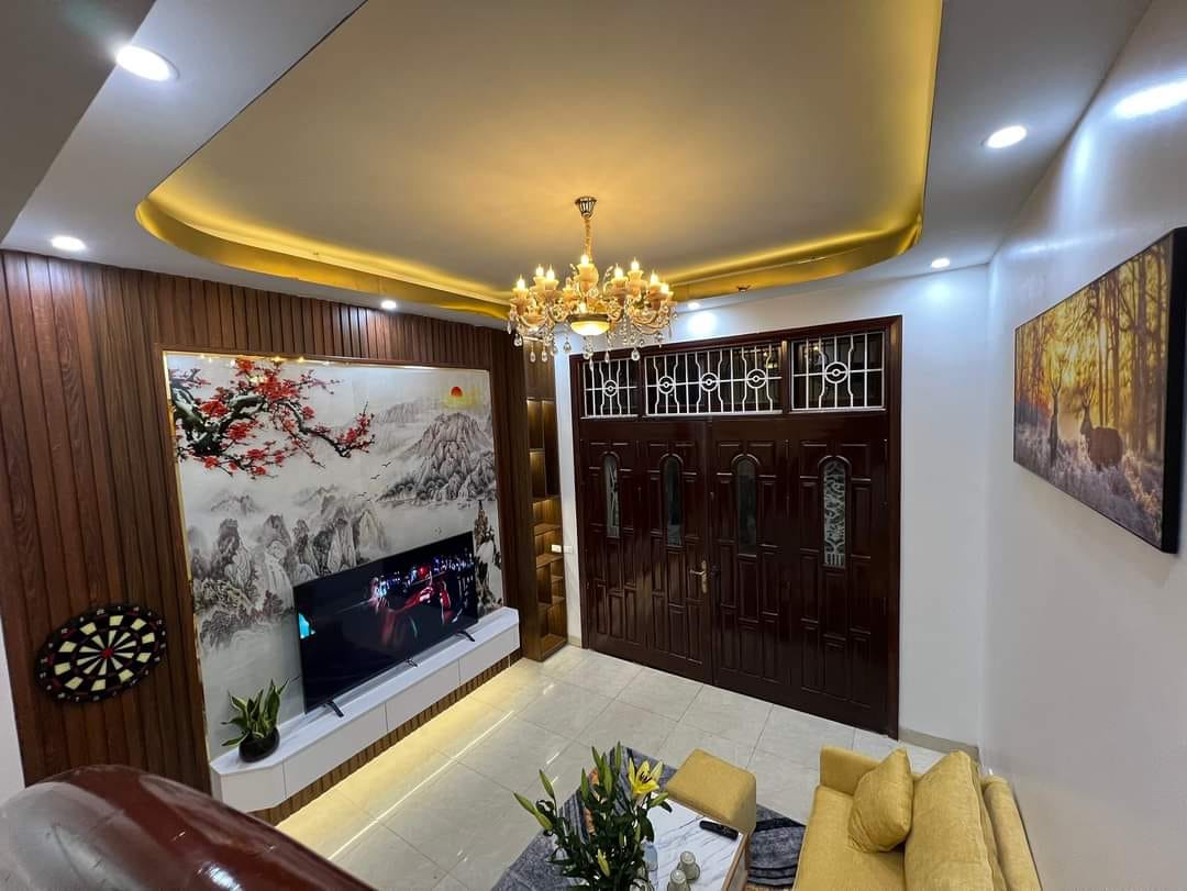 Bán nhà P.Kiều Mai, 5 tầng x 52m2, MT 4m, Ô TÔ ĐỖ, nhỉnh 4.35 tỷ.