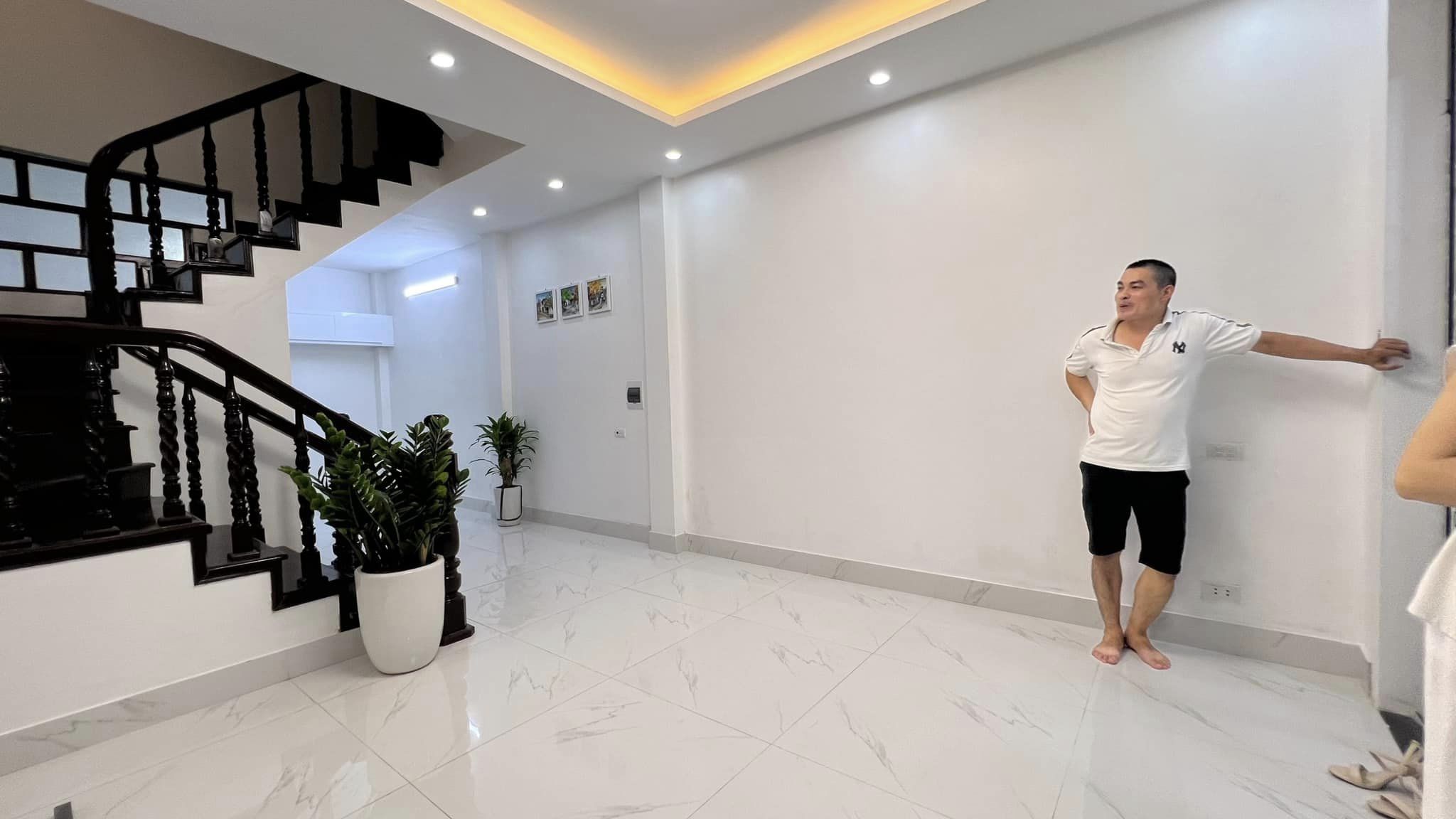 TRẦN THÁI TÔNG DT 36M 4T MT 4M GIÁ 5.18 TỶ. NHÀ MỚI, ĐẸP 30M RA Ô TÔ.