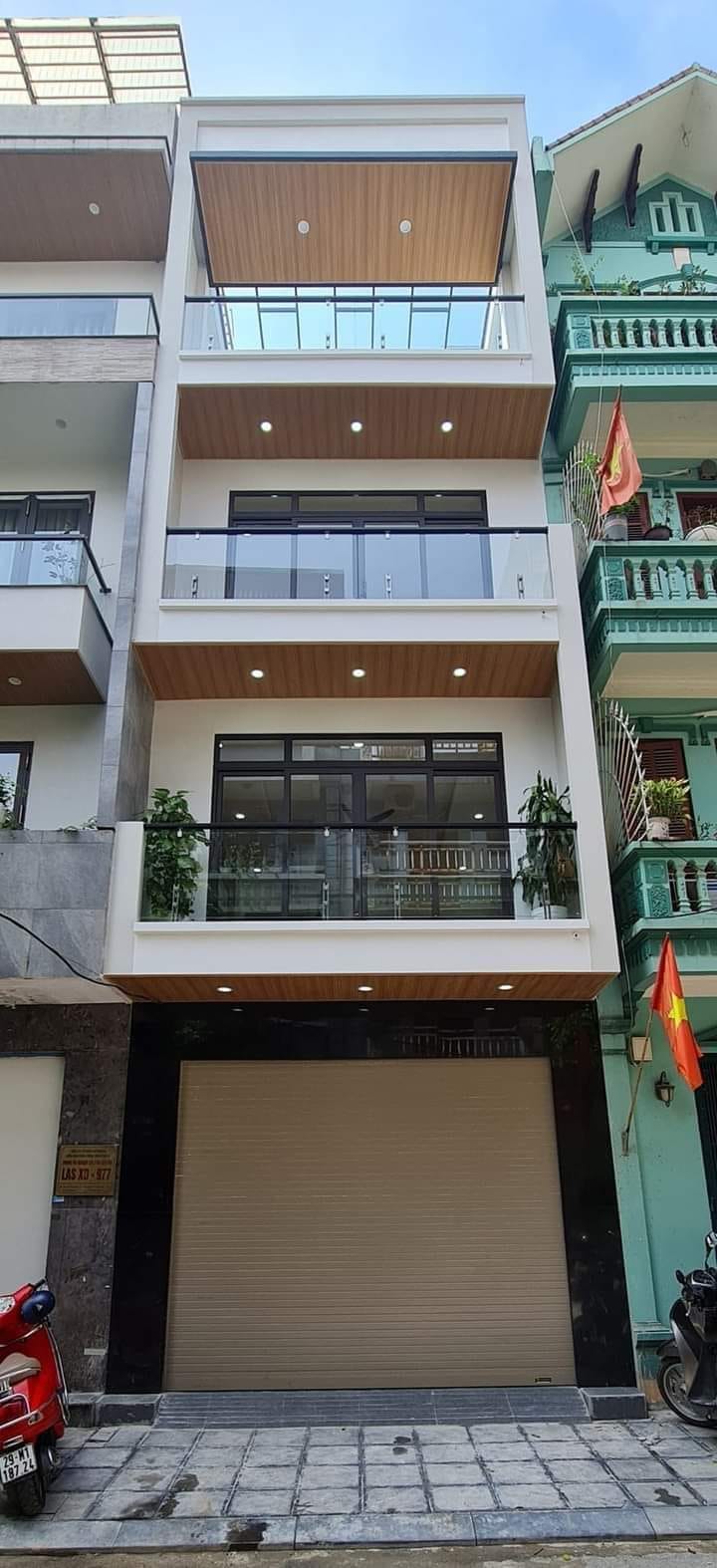 NHÀ CẦN BÁN PHỐ KIM GIANG HOÀNG MAI HN