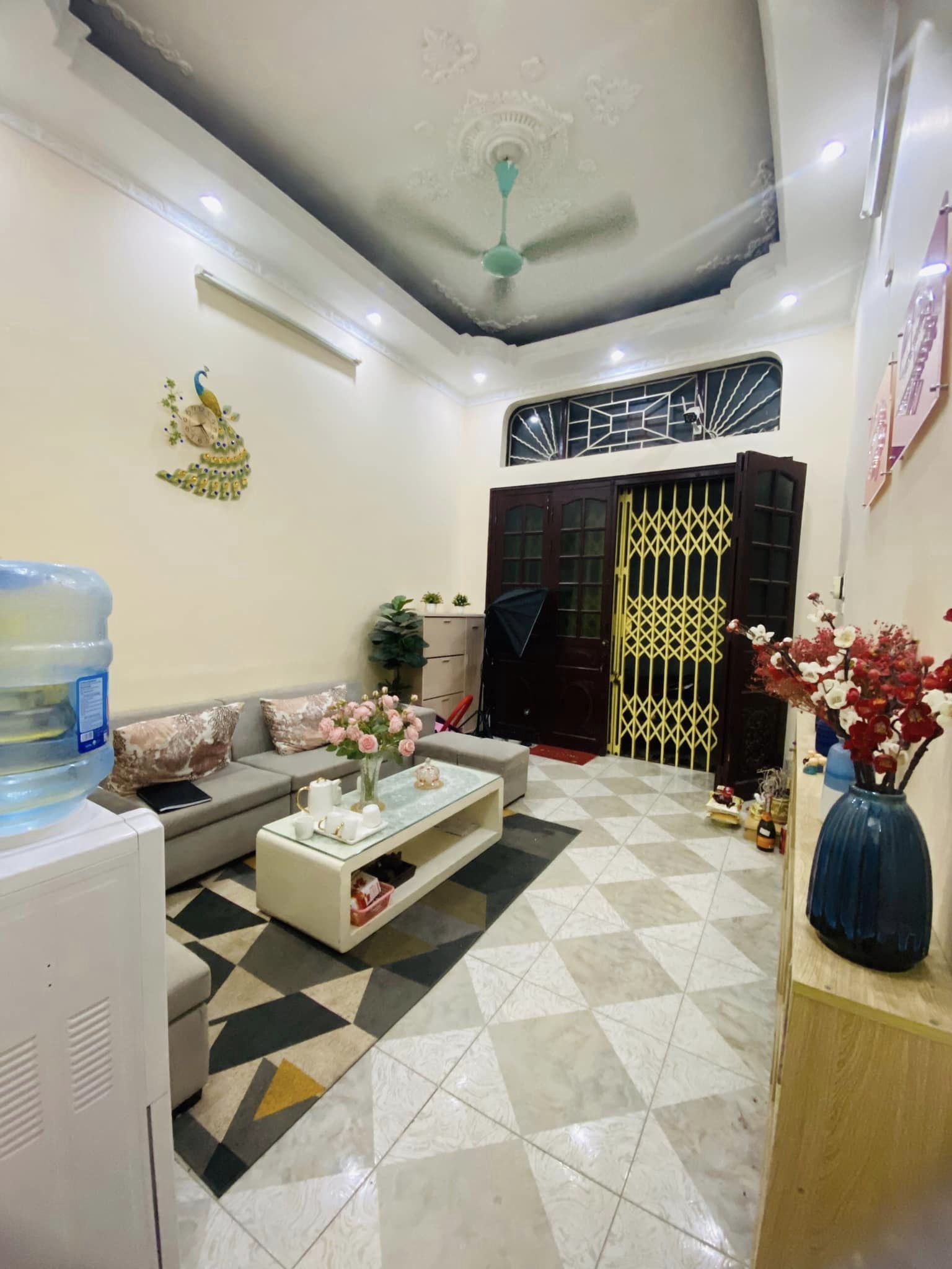 CHÍNH CHỦ CẦN BÁN NHÀ TT ĐỐNG ĐA, Ô TÔ ĐỖ CÁCH 30M, 2 THOÁNG, NHÀ ĐẸP Ở LUÔN, NHỈNH 5 TỶ ...