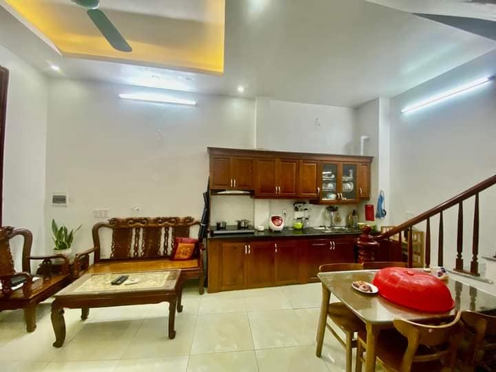 BÁN NHÀ ĐÓN TẾT THƯỢNG THANH LONG BIÊN.