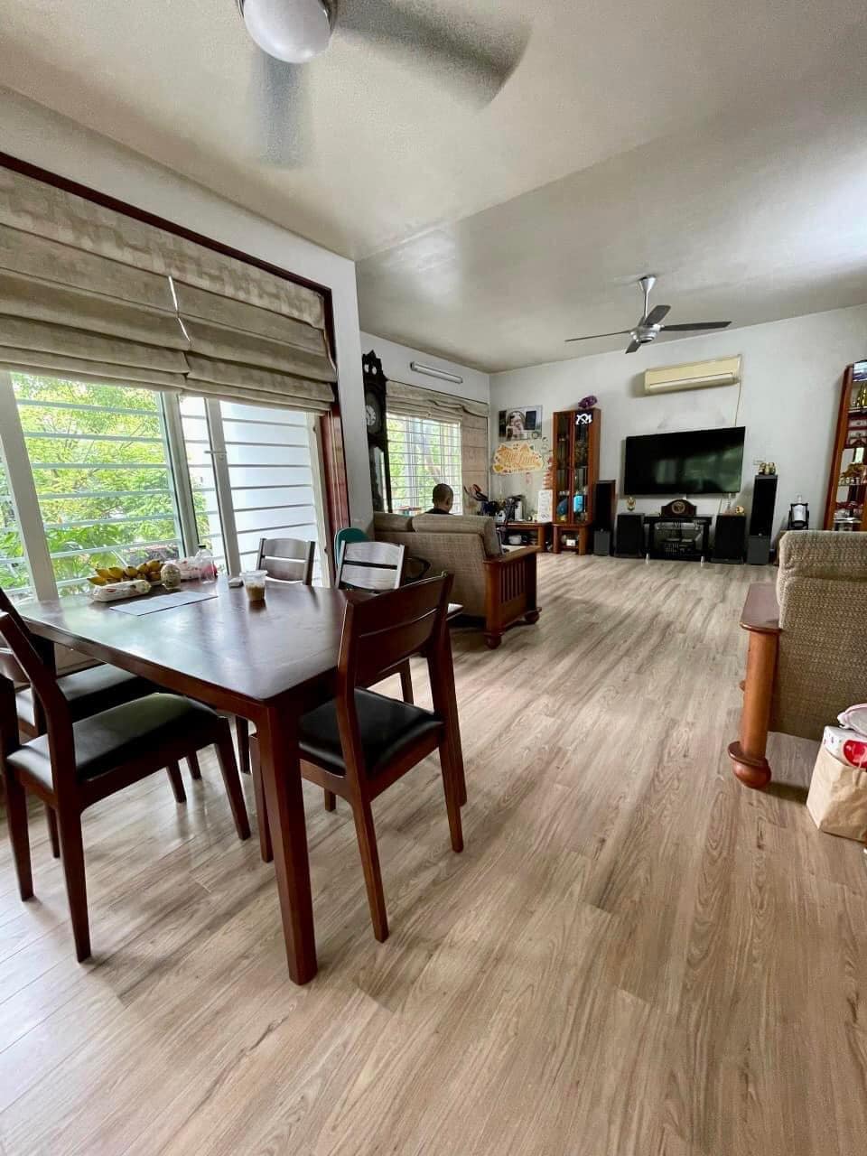 BÁN NHÀ MẶT PHỐ NGUYỄN THỊ THẬP, LÔ GÓC THOÁNG SÁNG RỰC RỠ, KD ĐỈNH