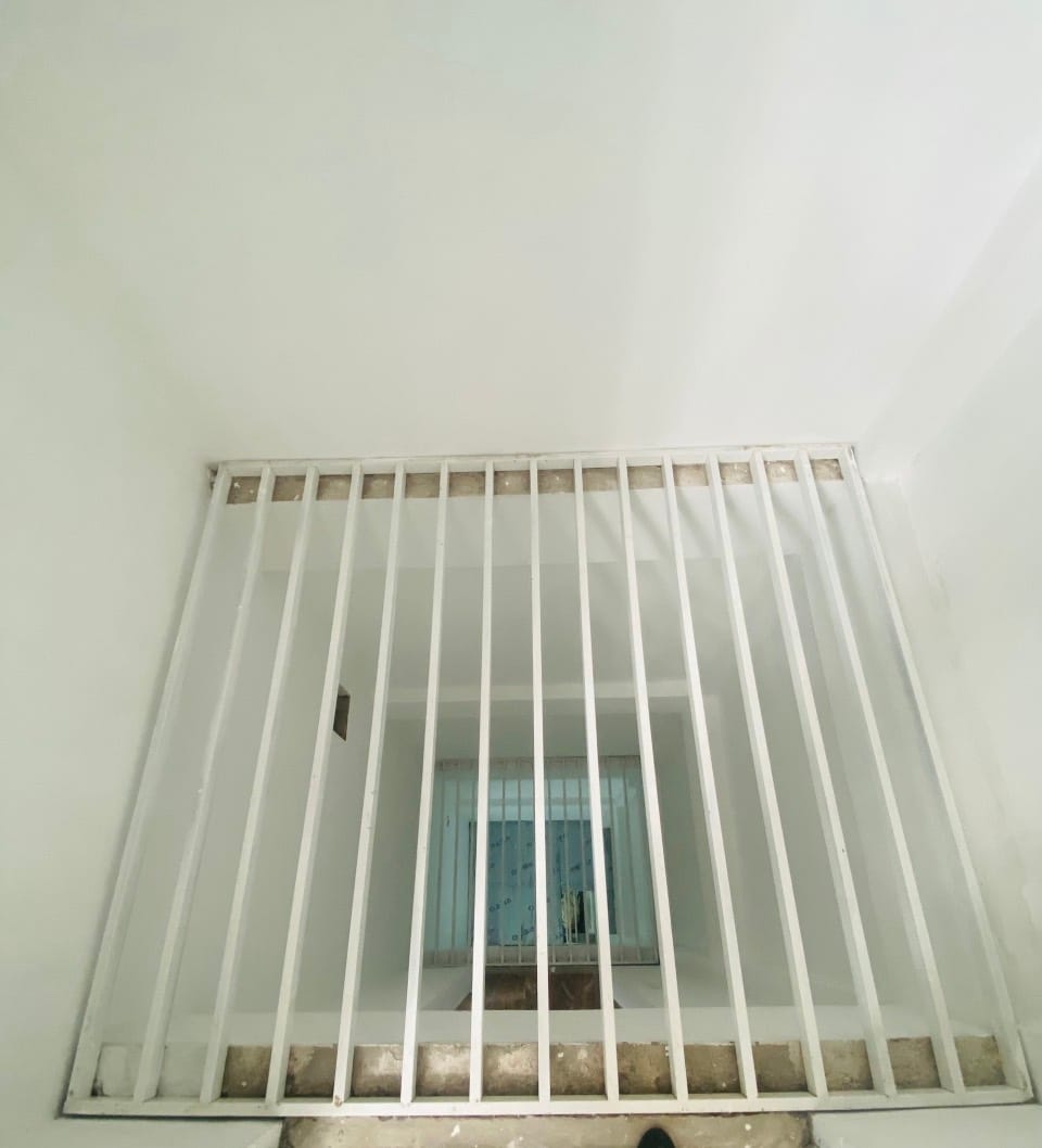 Bán nhà Nguyễn Chí Thanh, Đống Đa 50m2 7 Tầng Ô chờ Thang máy, Vỉa hè Đường ô tô tránh