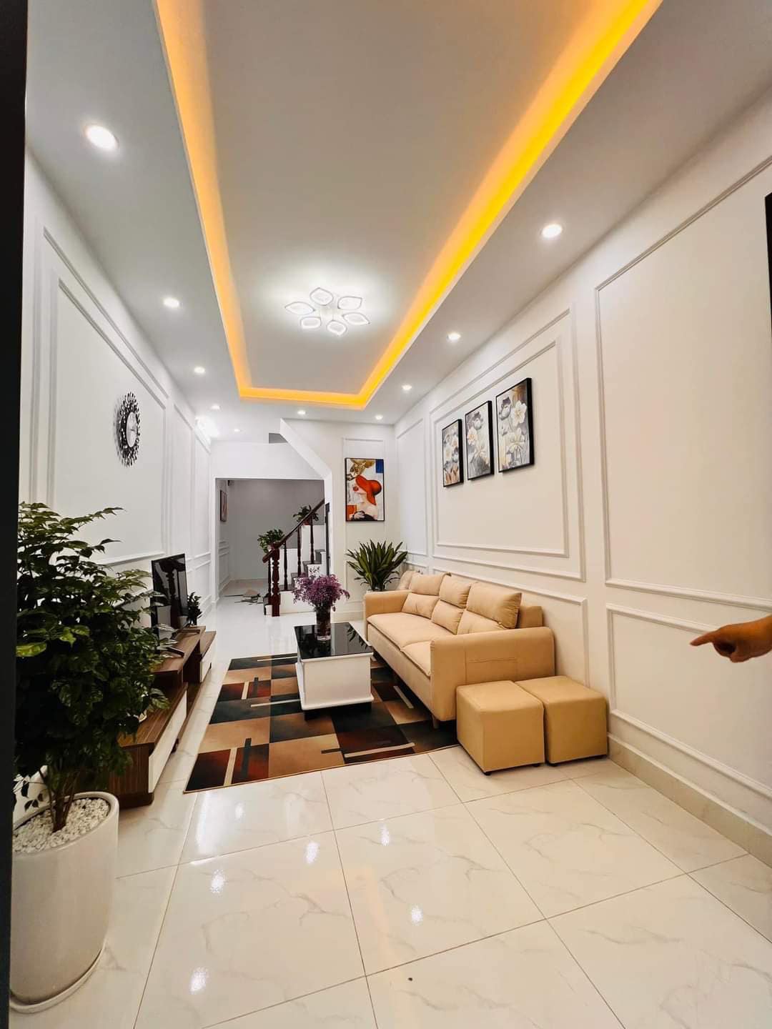 NHÀ XÃ ĐÀN , GẦN NGÃ 5 Ô CHỢ DỪA , 38M X 4T , NHỈNH 5 TỶ