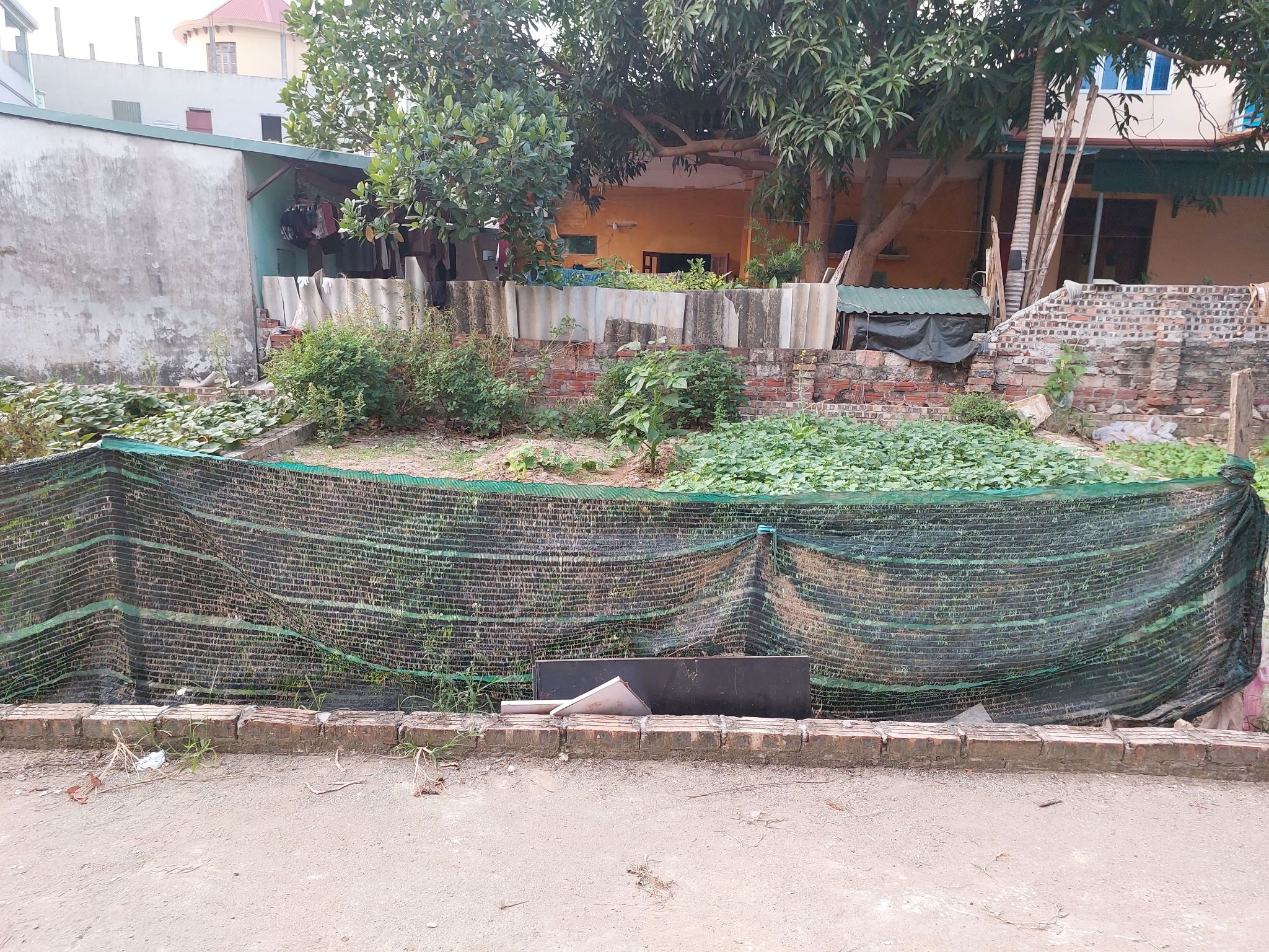 Bán lô đất thổ cư Thôn Nhuế, Đông Anh- MẶT TIỀN RỘNG. NỞ HẬU. NGÕ Ô TÔ, LẠI GẦN PHỐ.