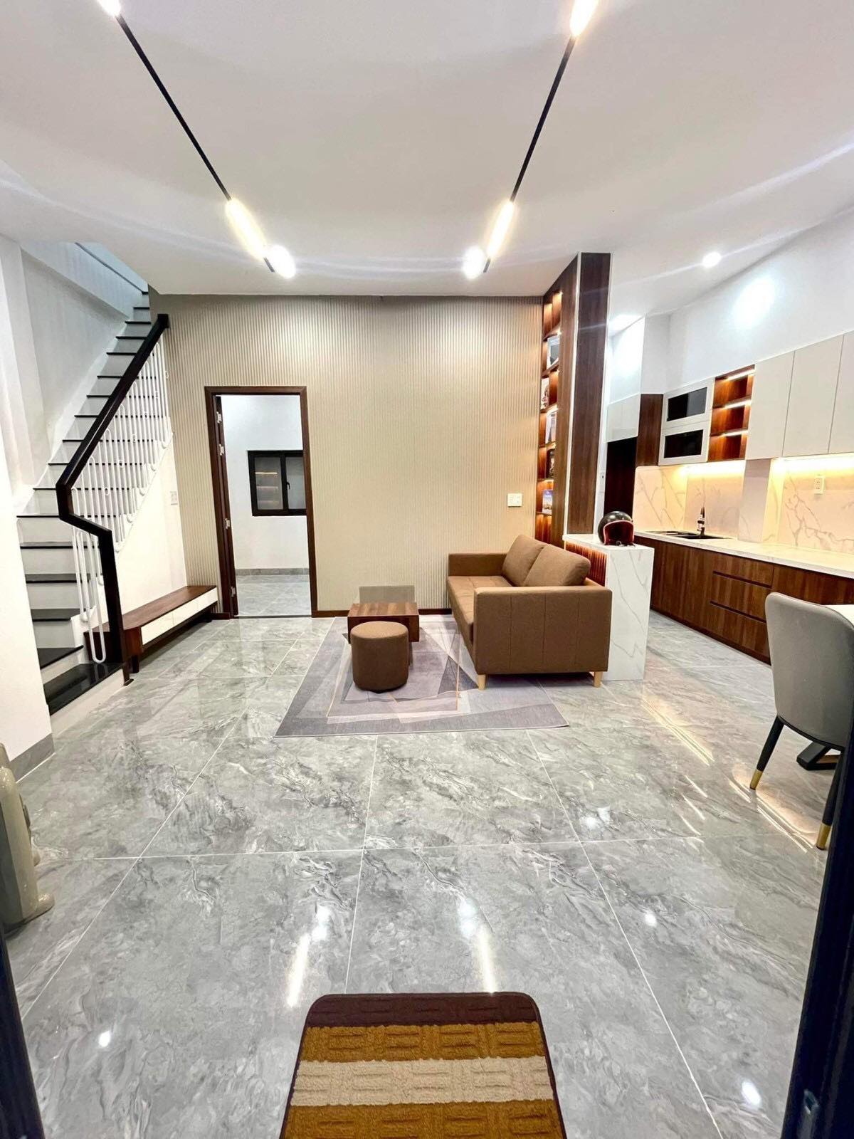 Bán Gấp Nhà Đẹp Hoàng Diệu – Hải Châu 100M2 giá chỉ 2ty9 tl