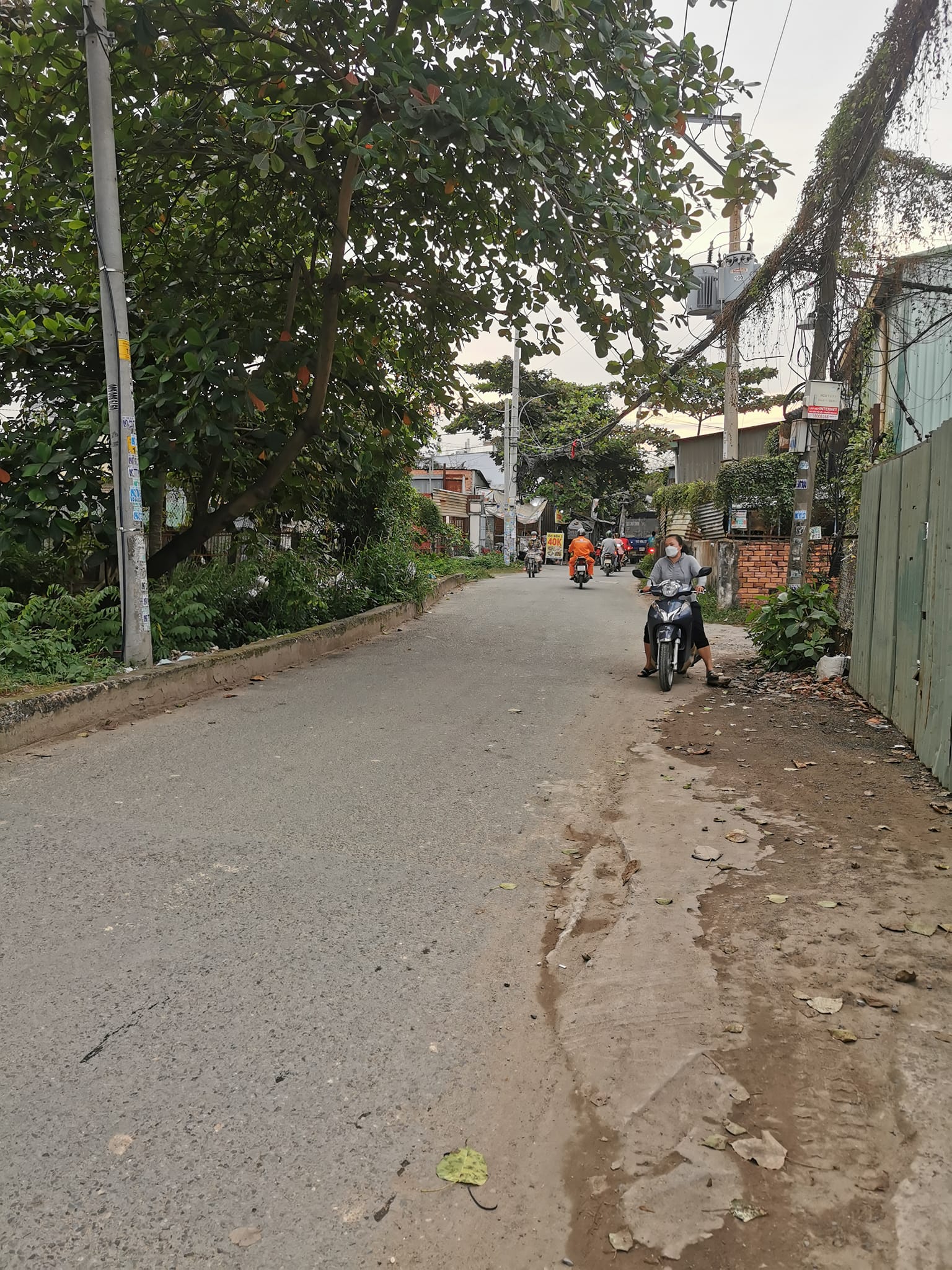 ĐẤT LỚN, AN PHÚ ĐÔNG Q.12, NHỈNH 2 TỶ, NGANG KHỦNG