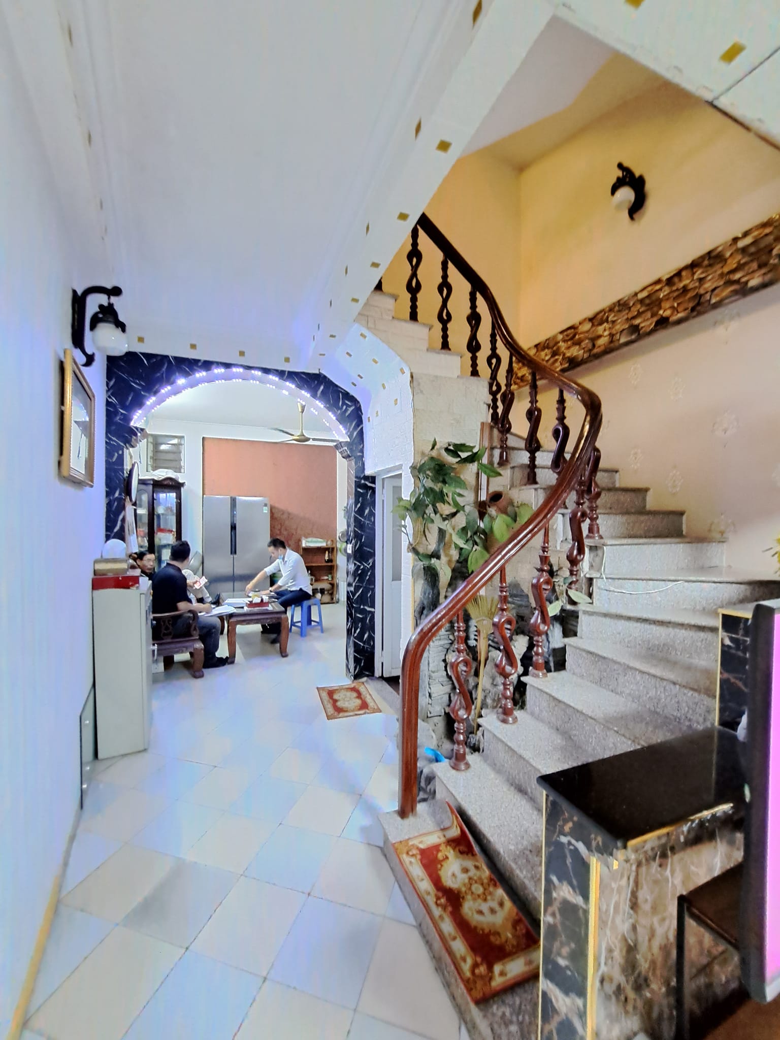 NGON BỔ RẺ , Bán nhà TÂN MAI , Kinh Doanh , Ô Tô ĐỖ Cửa , Nở Hậu ,DT 50m2 ,Giá Nhỉnh 4 Tỷ