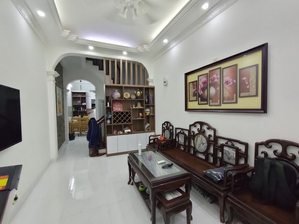 Hiếm Phân Lô Quân Đội Hoàng Văn Thái 50m2 - 4 Tầng - Giá 8 Tỷ - Ô Tô - 2 Thoáng.