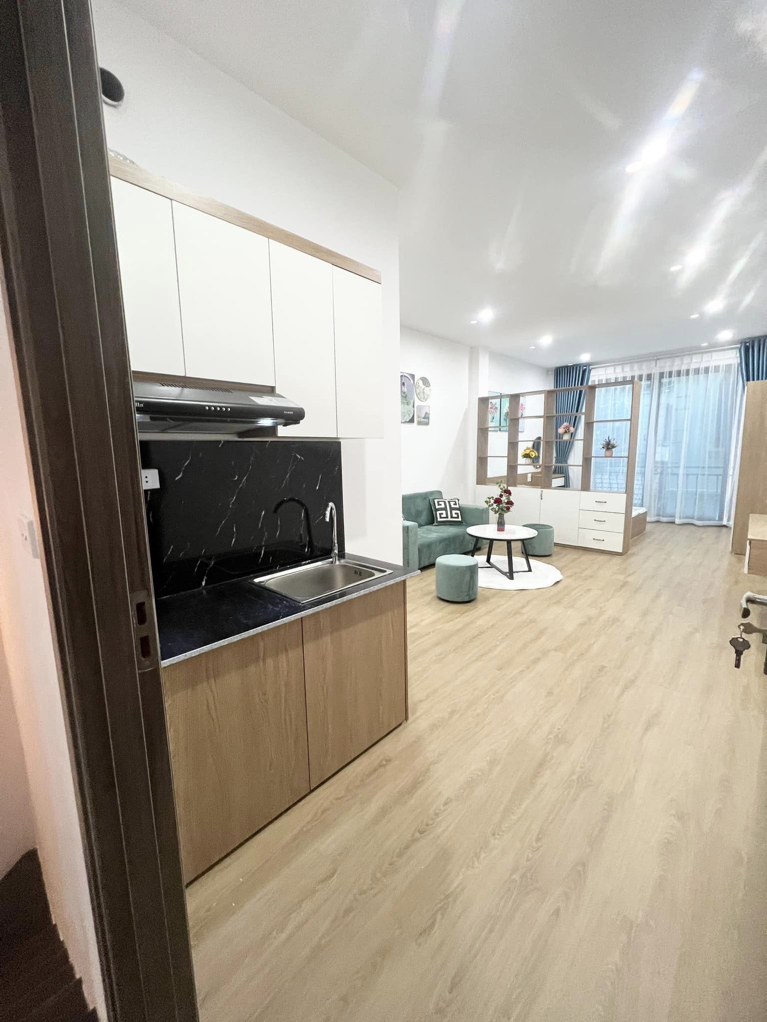 Cần bán nhà riêng ngõ 43 Trung Kính, Cầu Giấy. DT 63m2*5T. Giá 7,99tỷ.