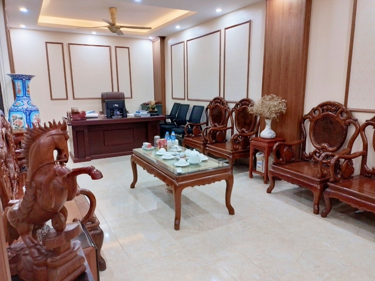 Tòa văn phòng 7 tầng 1 hầm Phú Diễn 138m2, MT 7m, phân lô vỉa hè ô tô đỗ, 30.3 tỷ