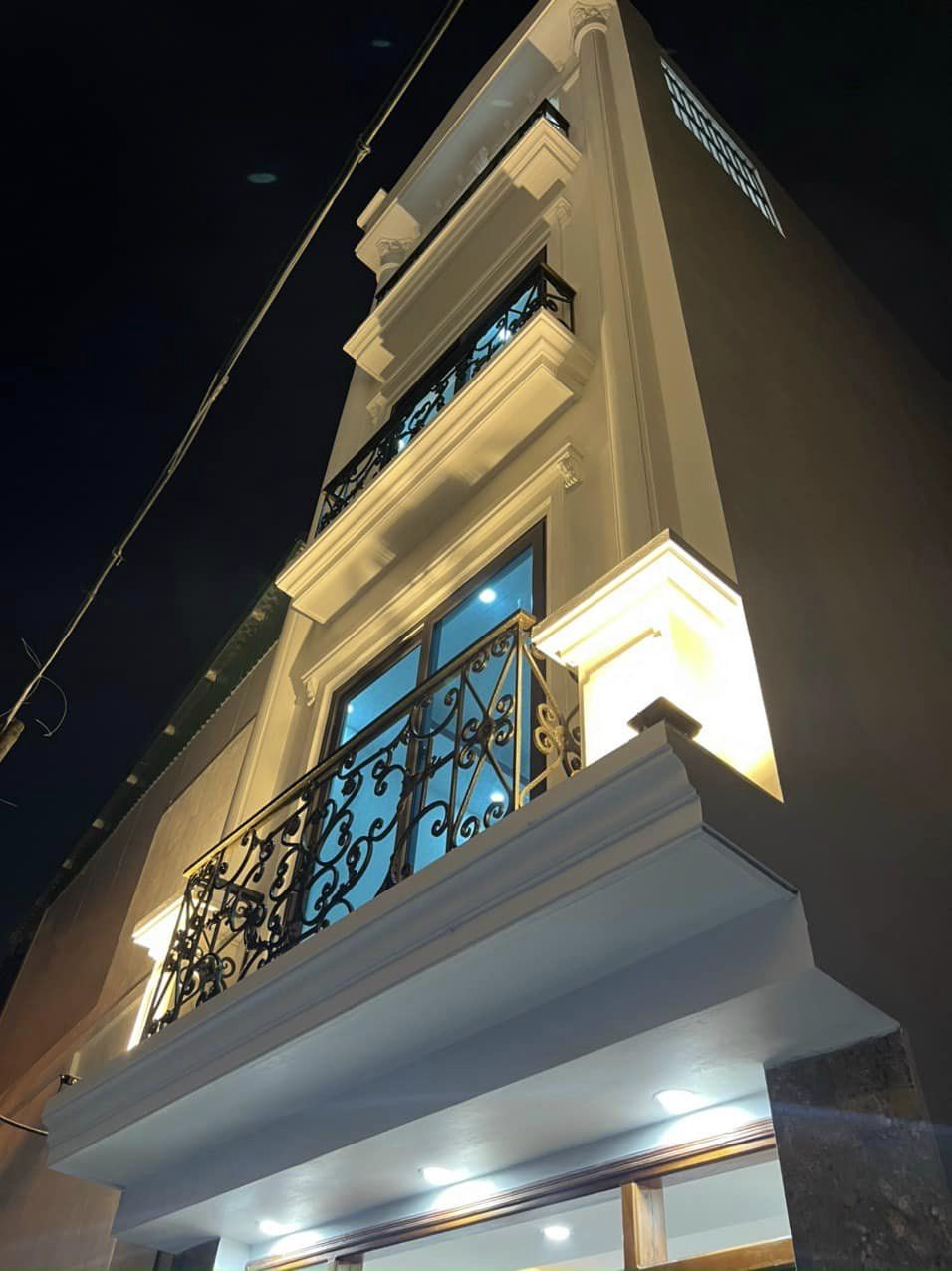 BÁN NHÀ THÁI THỊNH, ĐỐNG ĐA, LÔ GÓC,KIHH DOANH, 38M * 5 TẦNG, GIÁ 6.45 TỶ.