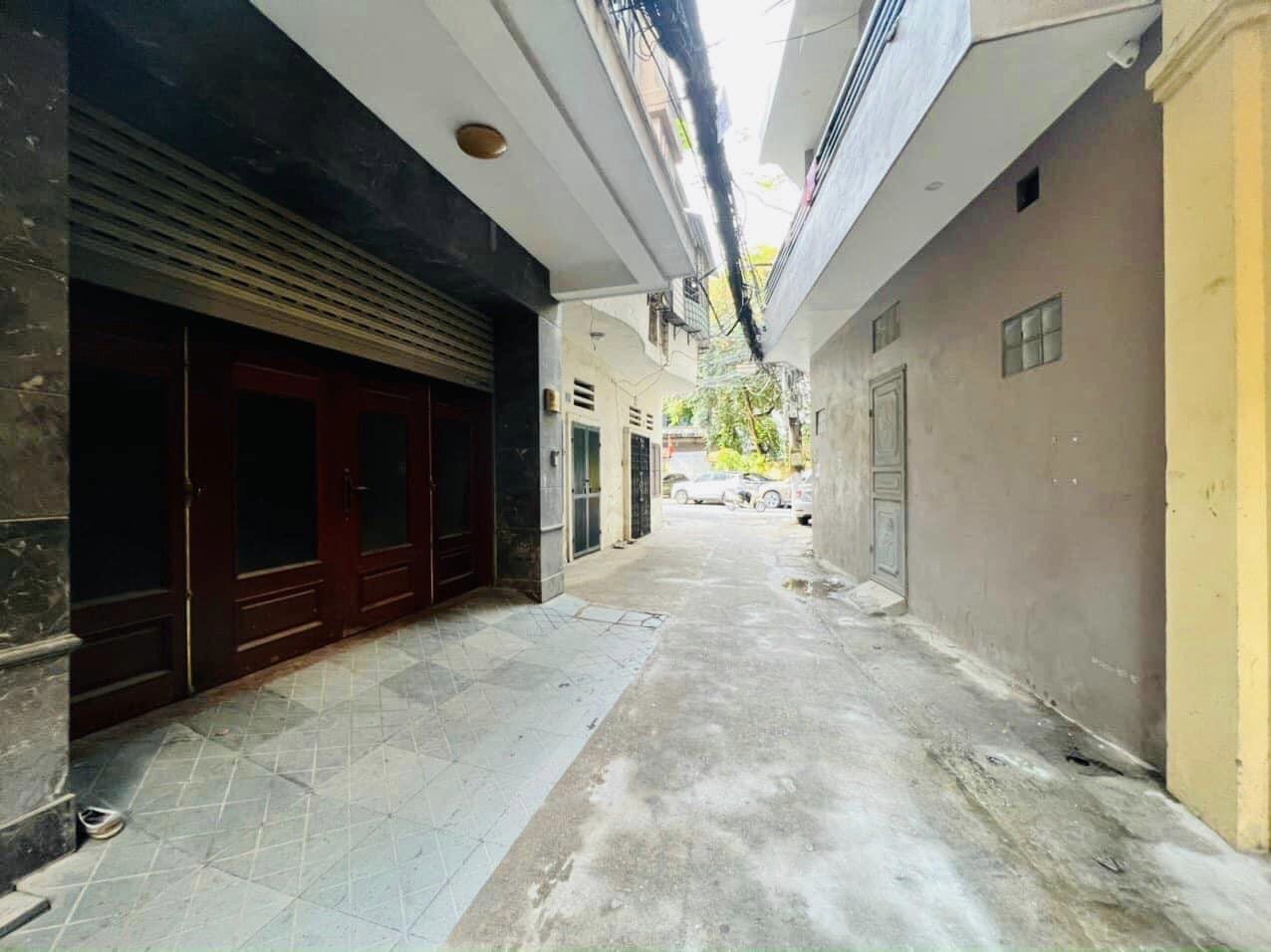 BÁN NHÀ HOÀNG HOA THÁM 12.8 TỶ 43M2 7T MT 4.6M-GARA OTO 7 CHỖ-THANG MÁY-SIÊU ĐẸP-NGÕ THÔNG