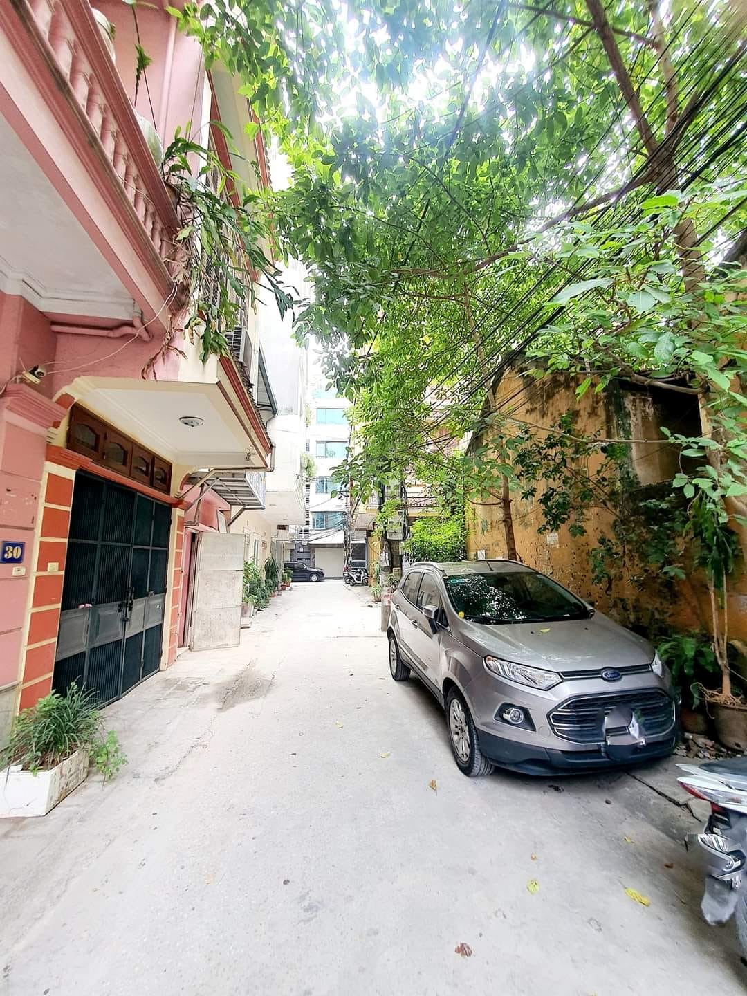 Bán Đất Thái Hà -146M2 -Ô TÔ Tải vào Nhà -GPXD - Mặt tiền 6.5M-22.7 Tỷ -2 mặt ngõ