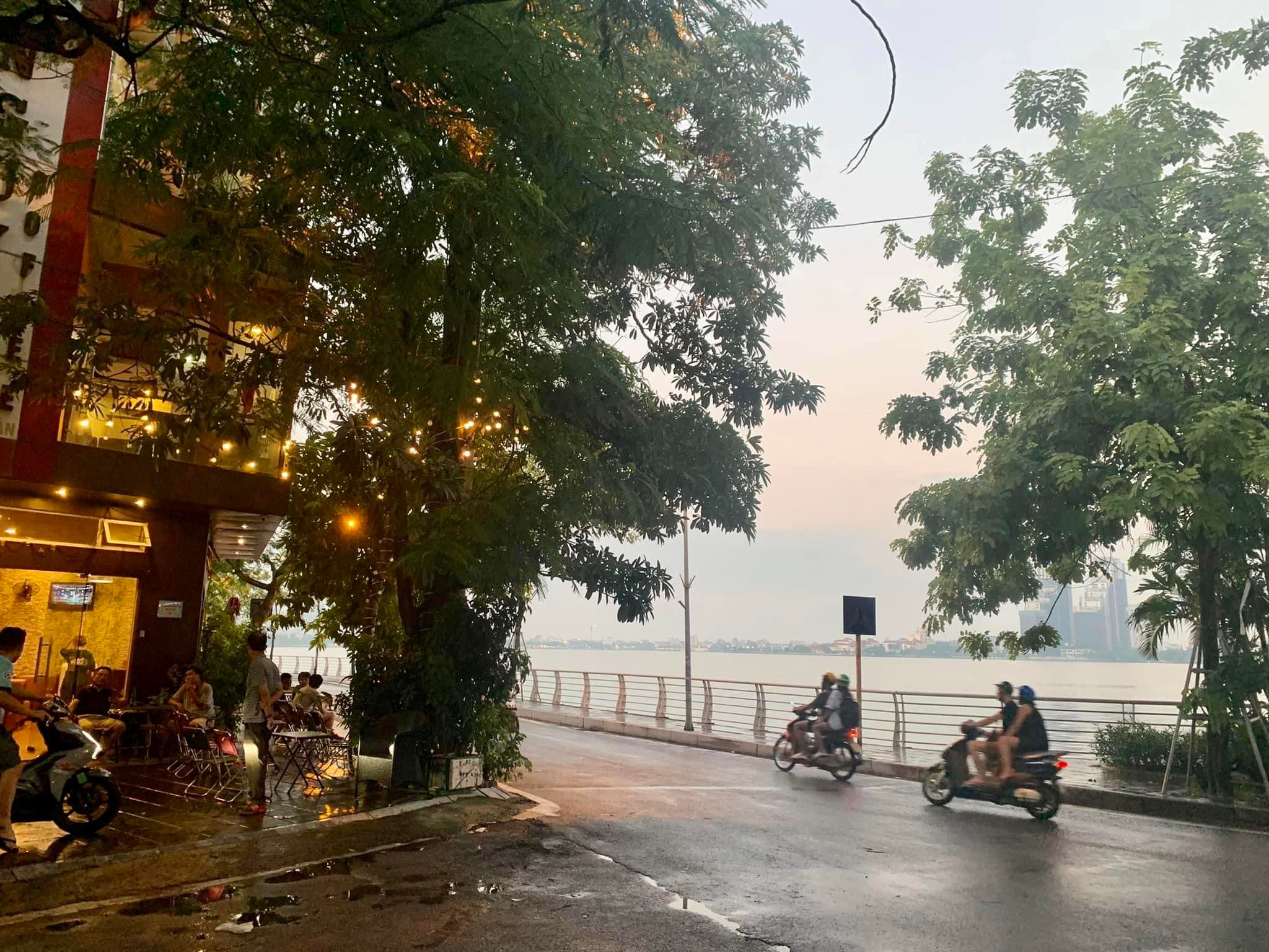 Như MẶT PHỐ. Nhà Tây Hồ 65M2 6T, Kinh Doanh Đẳng Cấp Ngày Đêm. Khu SIÊU VIP. Giá chỉ 23Tỷ (thương lượng)