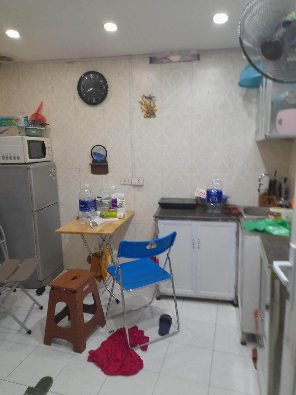 Bán nhà mặt ngõ phố cổ - Hàng Vải (Q. Hoàn Kiếm). DT 14 m2.4 T.MT 3 m. GTCC. Giá 1,1 Tỷ.