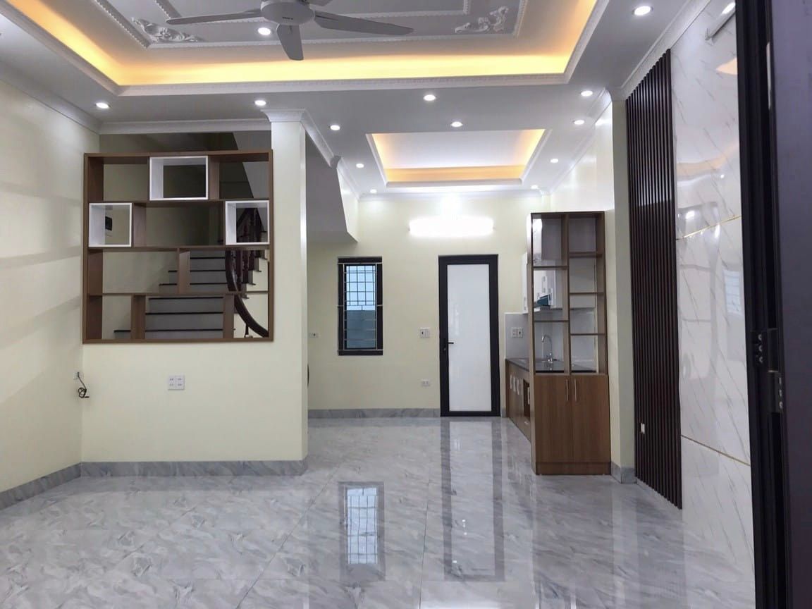 Chính chủ cần bán gấp ngôi nhà ngõ đường Giải Phóng , Tây Ga, Phường Trường Thi