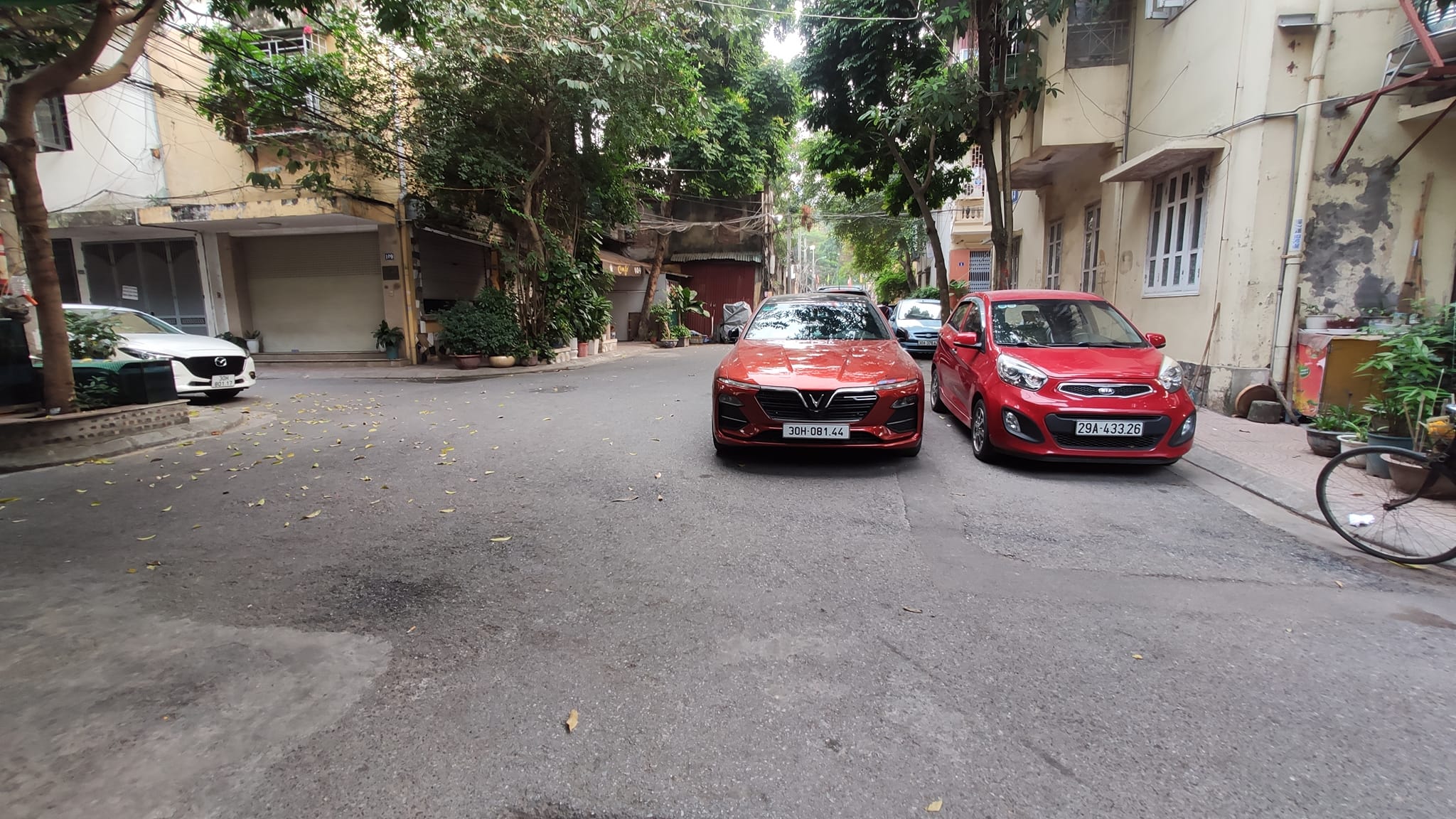 Bán Nhà Phố Ngọc Lâm 5T, 81m Hướng ĐN, Gần Phố, Vỉa Hè, Ô Tô Tránh, Kd, Chỉ 11 tỷ.