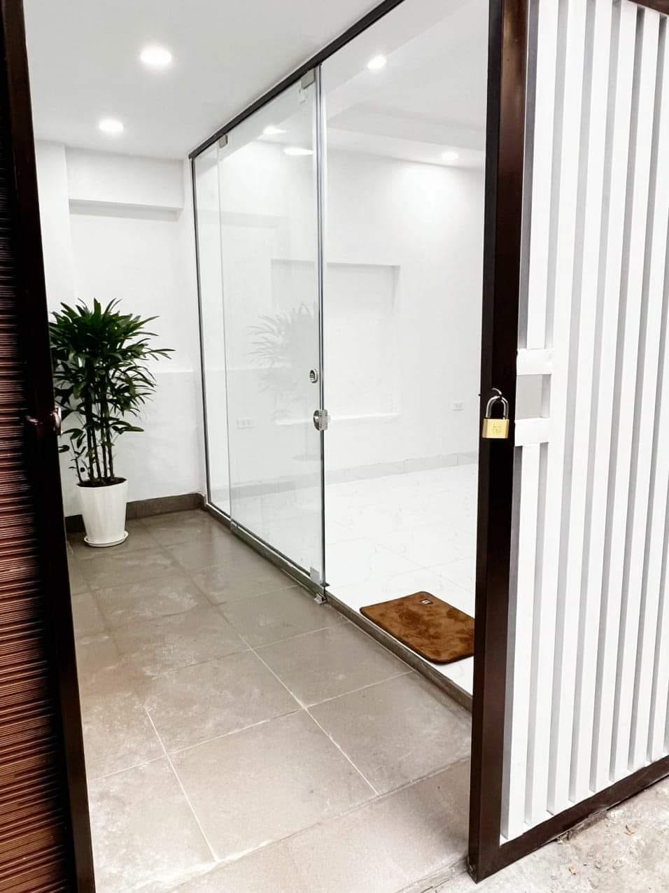 Bán nhà 27m2 4tầng mặt tiền 6m 2.9tỷ ngõ thông phố Hoàng Hoa Thám Ba Đình(2)