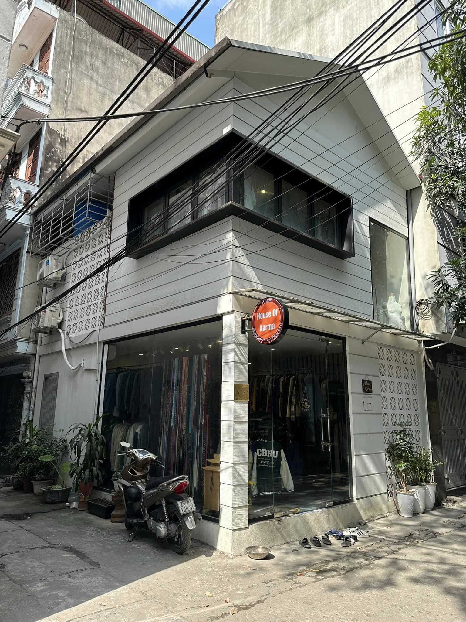 Bán nhà Mai Dịch- Q.Cầu Giấy, 2 Mặt tiền , OTO tránh, Kinh Doanh quần áo thời trang, spa, nail,..