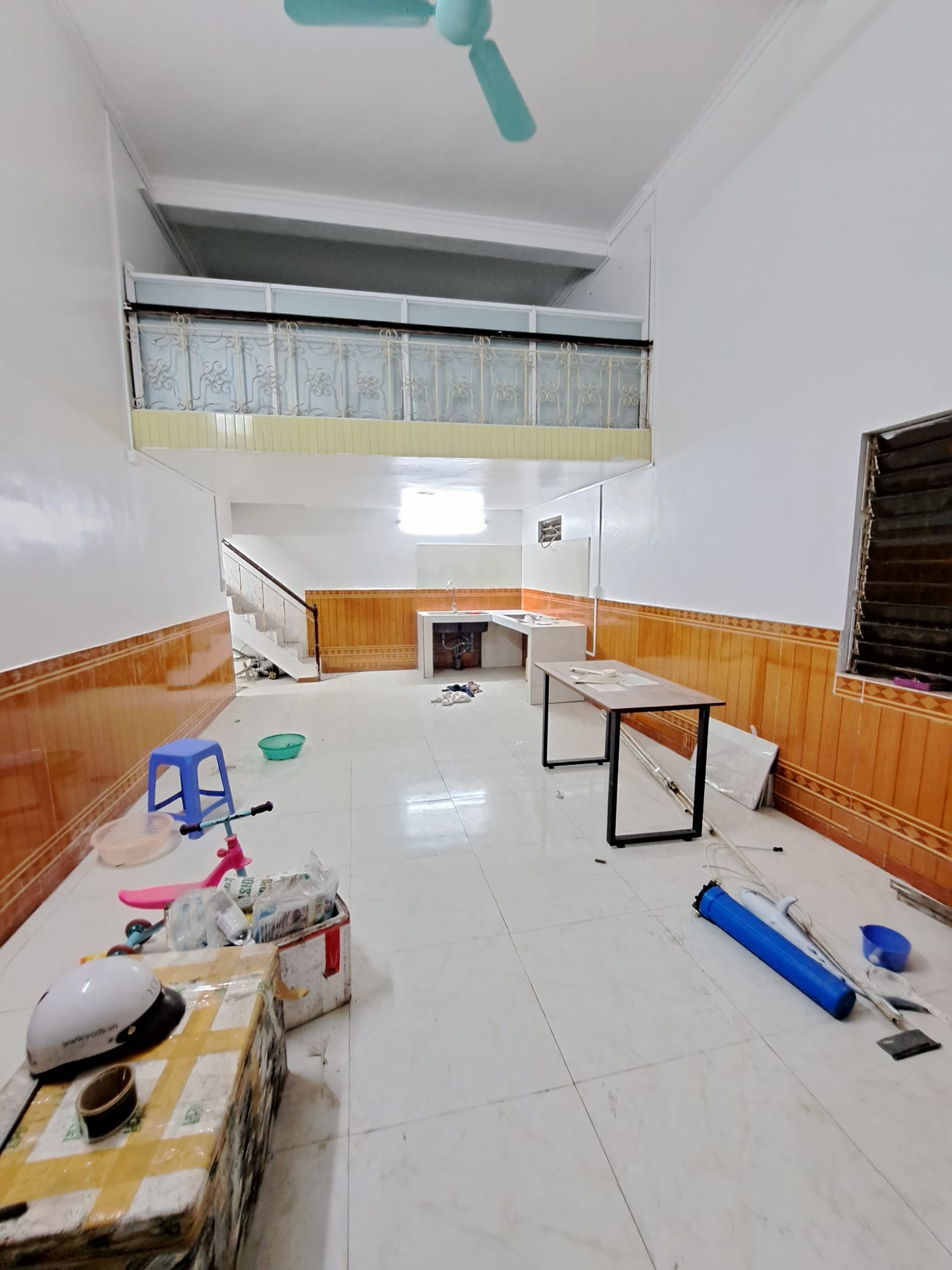 Bán nhà mặt ngõ Đại La , Căn Góc , 3 Thoáng , Gần phố , DT 40m2 Giá 4 Tỷ