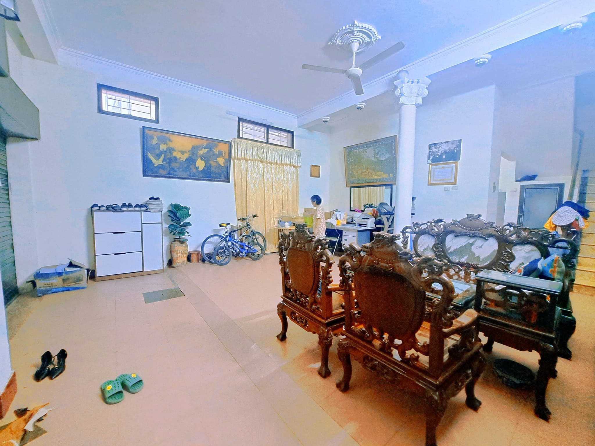 Bán gấp nhà Âu Cơ, Tây Hồ. Ô tô đỗ cửa, gần phố, nhà đẹp ở ngay giá 4.7 tỷ