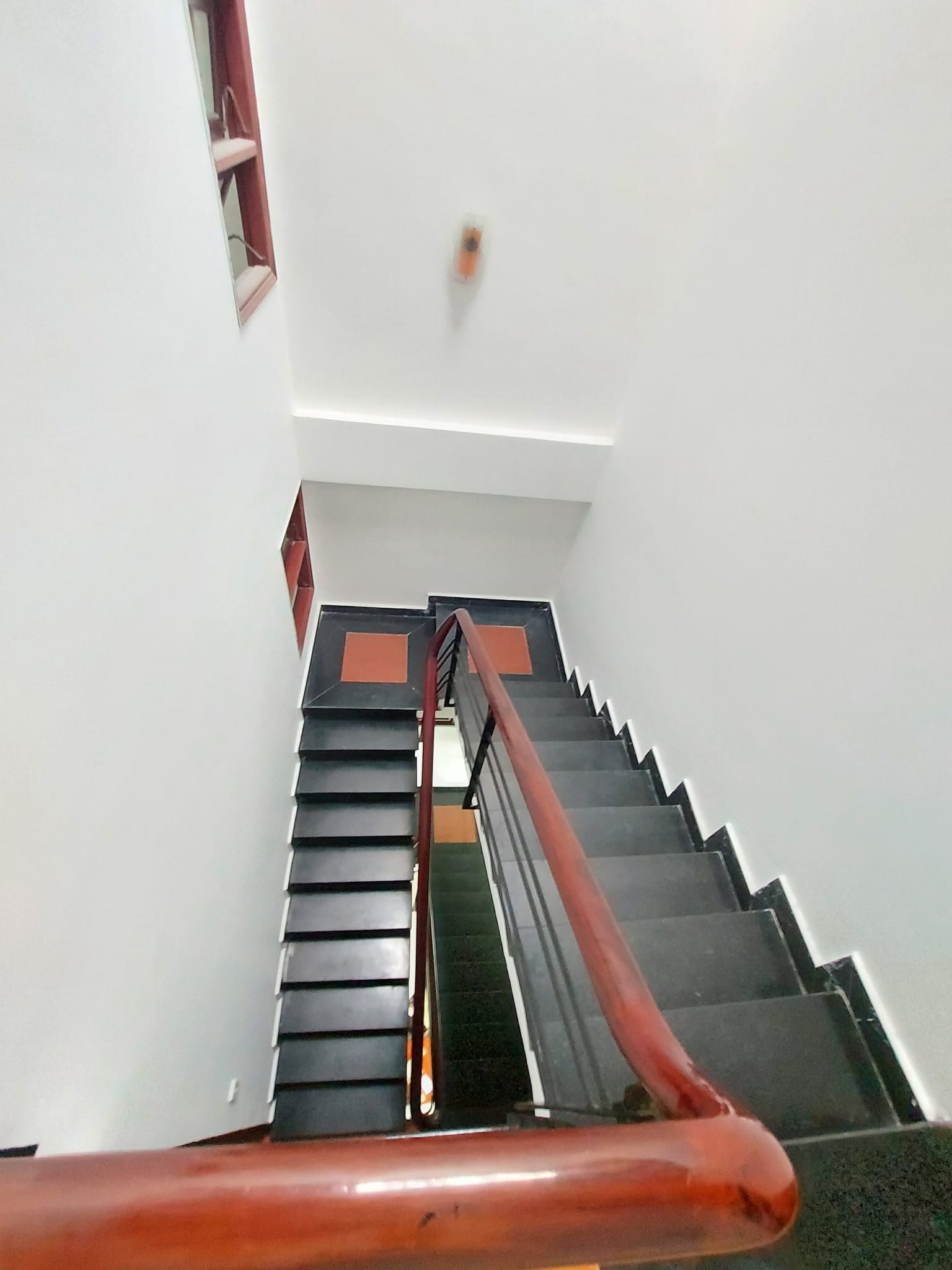 Nhà đẹp HXH thông Hòa Hảo, Quận 10, 5 Tầng, 50m2, chỉ 7.98 tỷ