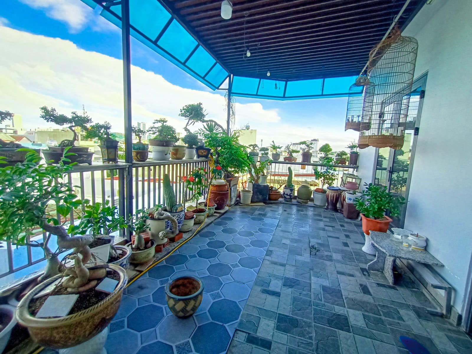 Nhà đẹp, khu sang, mặt tiền Phần Lăng, 3 tầng sẵn, 4PN, 5x17, 85m2, chỉ 5 Tỷ.