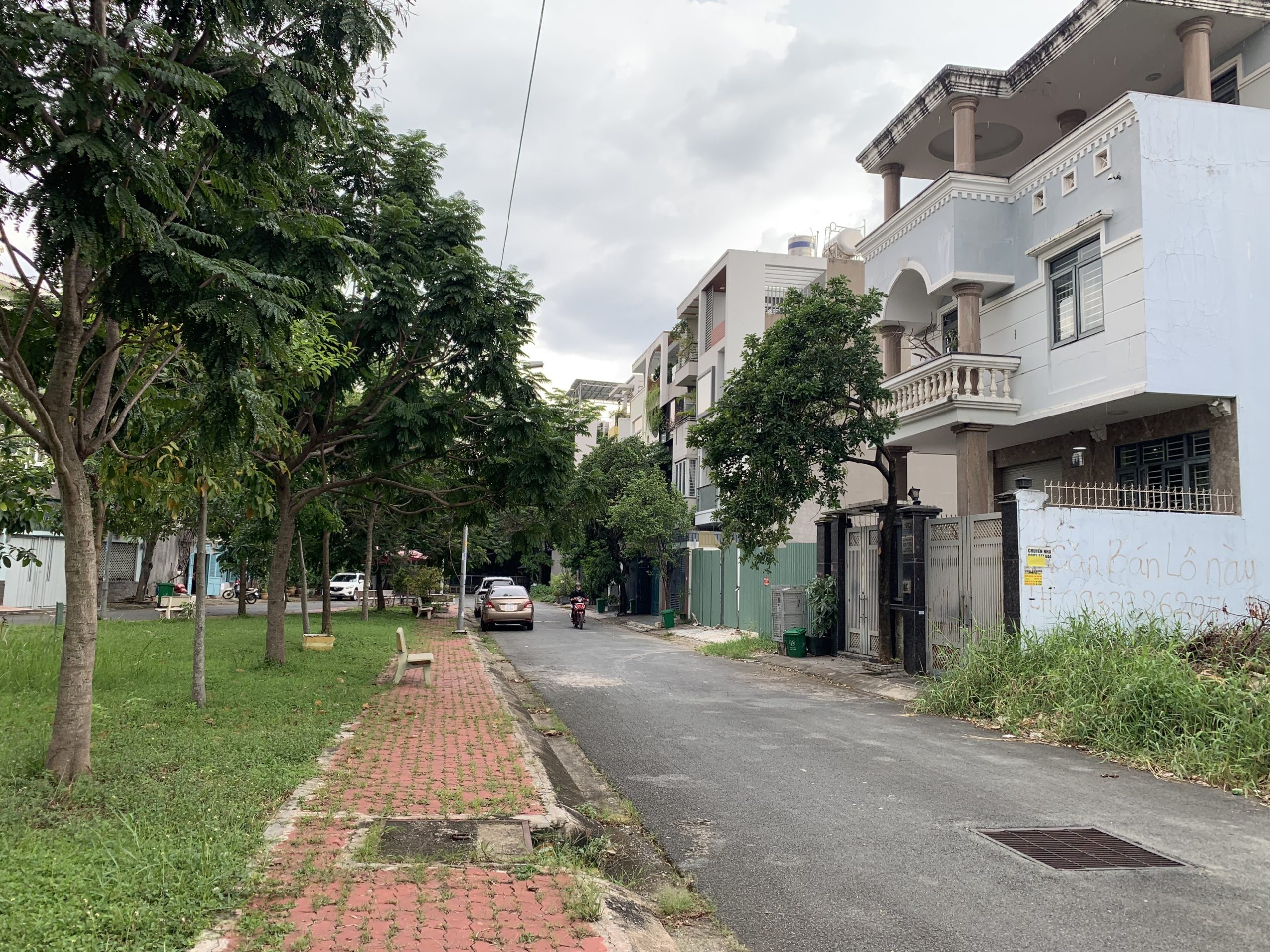 Bán đất thổ cư 100%, giá 2.3 tỷ, MT Nguyễn Văn Linh, Bình Chánh, KDC Intresco, 85m2, sổ hồng riêng