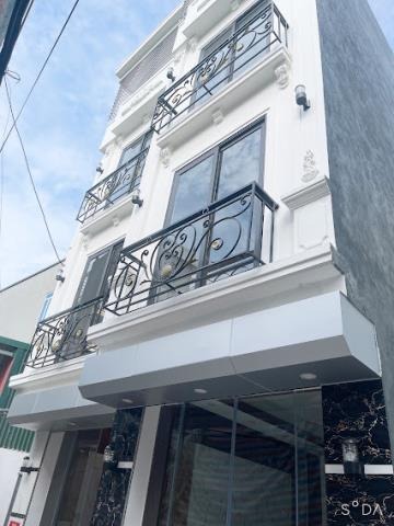 Bán nhà căn hộ liền kề Hoài Đức 40m,MT4m,ô tô đỗ 10m,chỉ tiếp khách tài chính trên dưới 2 tỷ