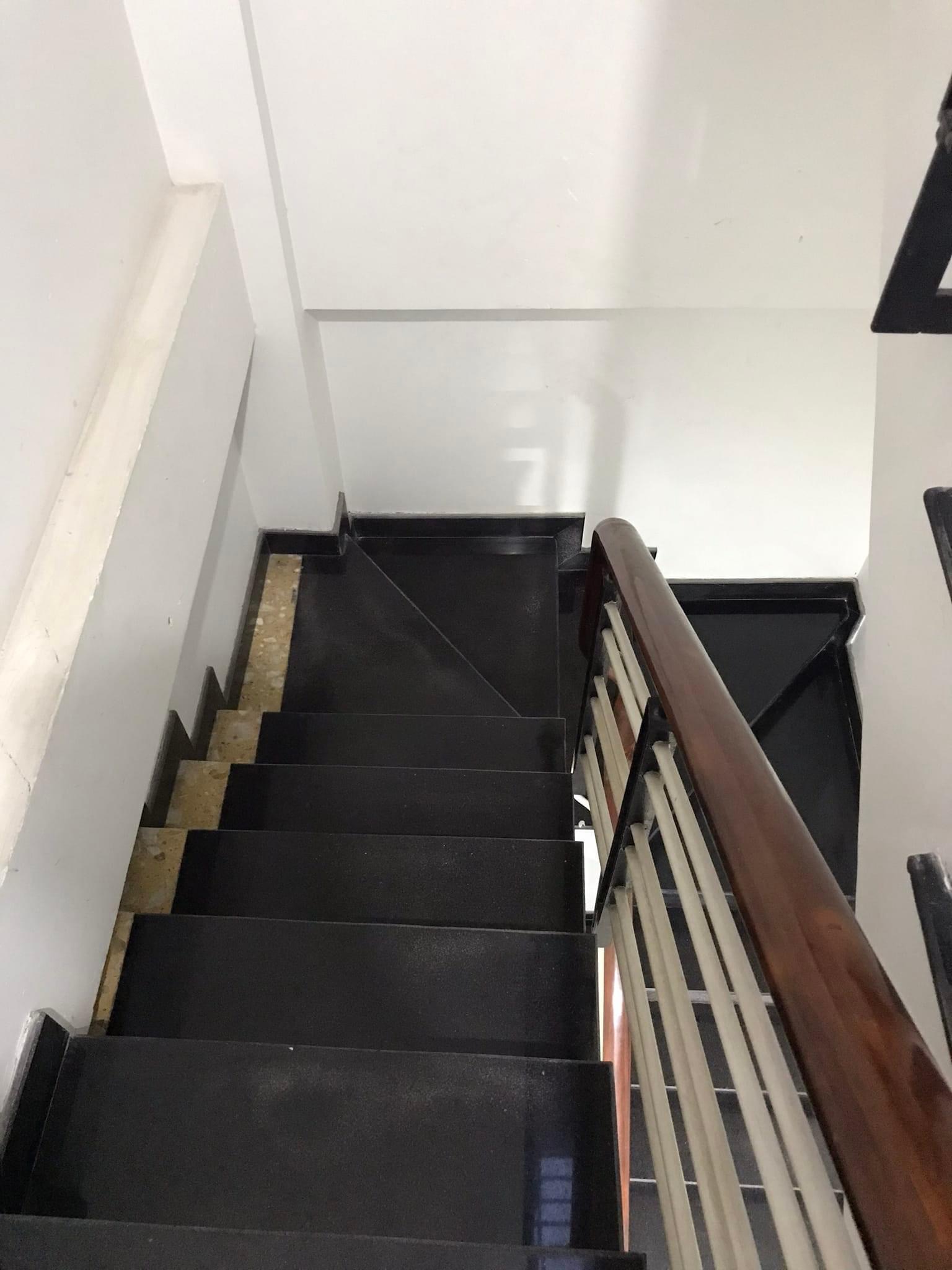 Bán nhà 5 lầu vị trí đẹp.Tôn Thất Thuyết,quận 4.Chỉ 7.4tỷ