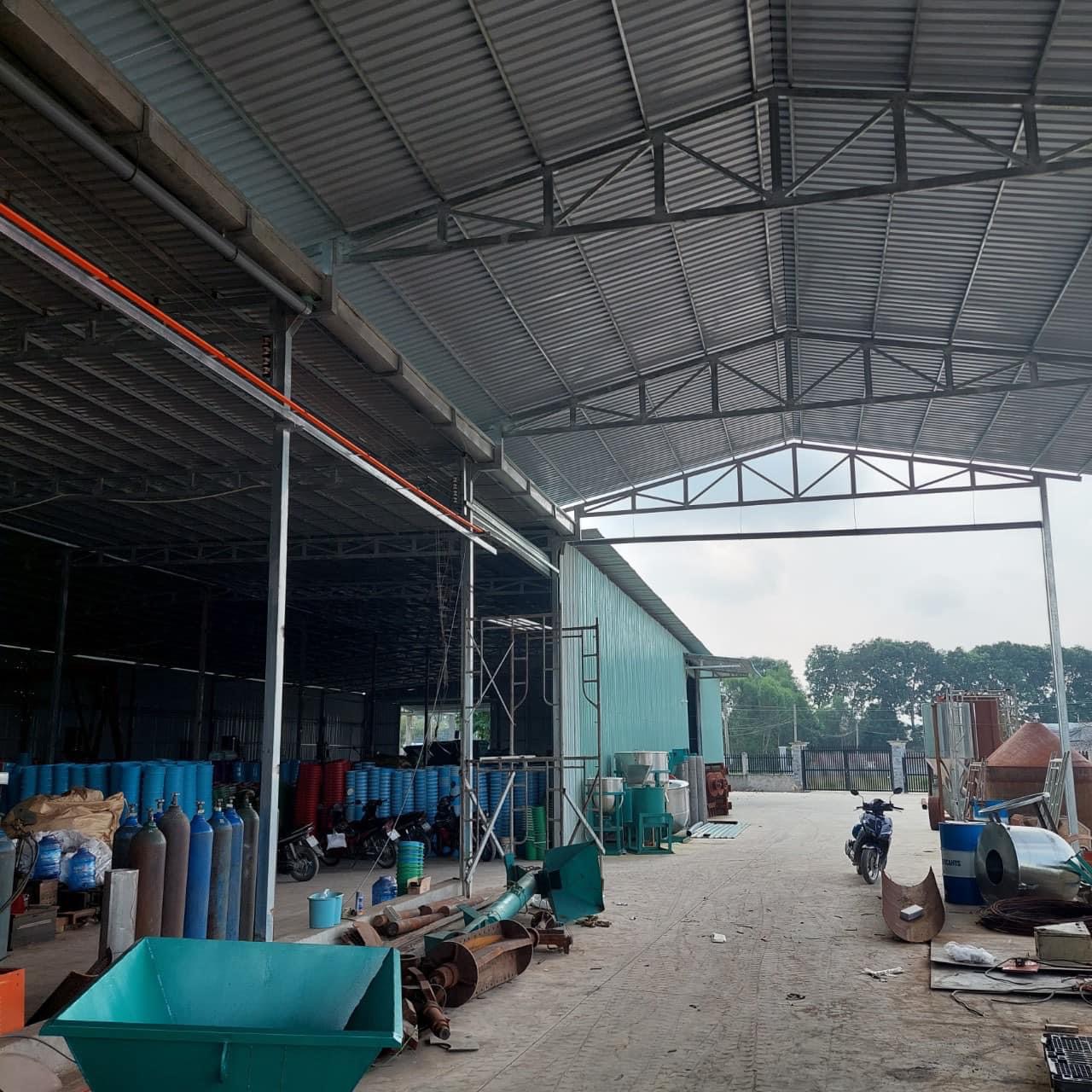 Ngộp ngân hàng bán gấp nhà xưởng và nhà yến 5853m2 giá 35 tỷ Long An