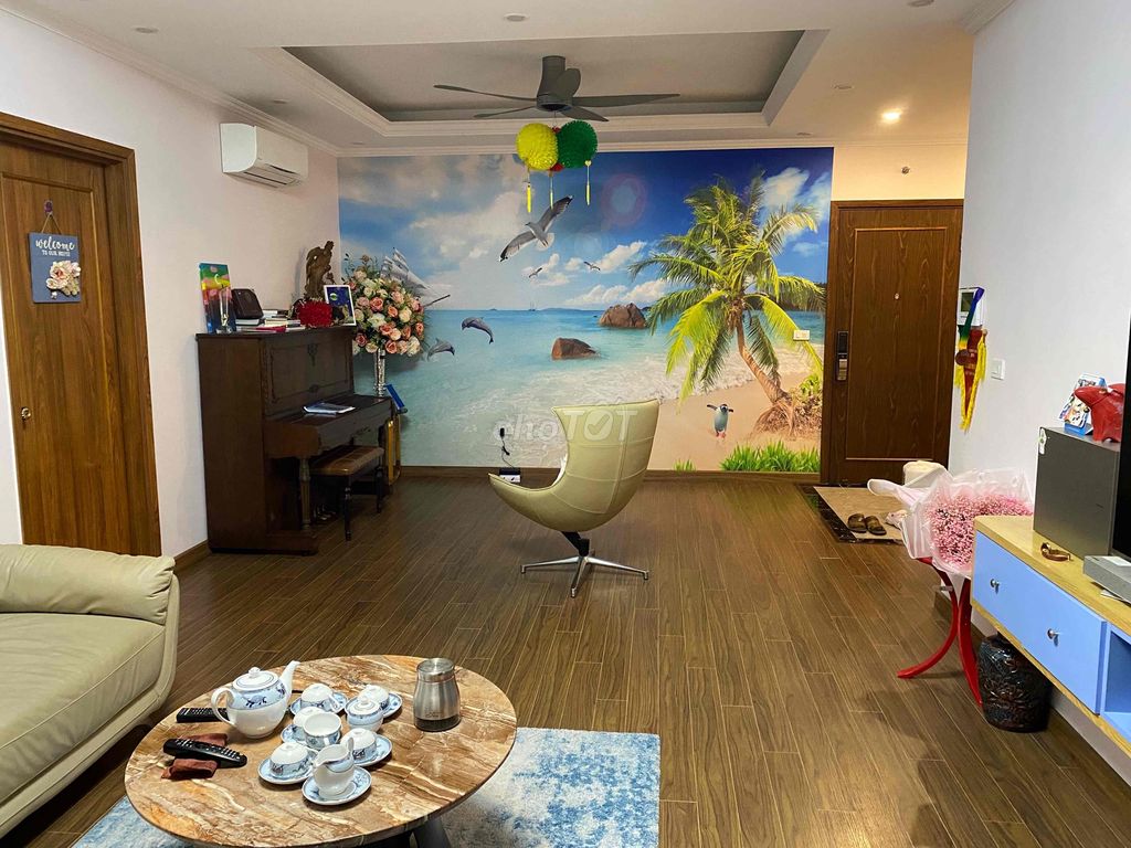 Chính chủ cần bán căn hộ 4 ngủ chung cư The Emerald, Mỹ Đình 1, Nam Từ Liêm