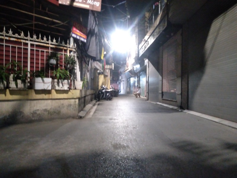 .BÁN ĐẤT TRONG NGÕ HÀ HUY TẬP LÔ GÓC 68M, KINH DOAH ,TỐT GẦN GA YÊN VIÊN