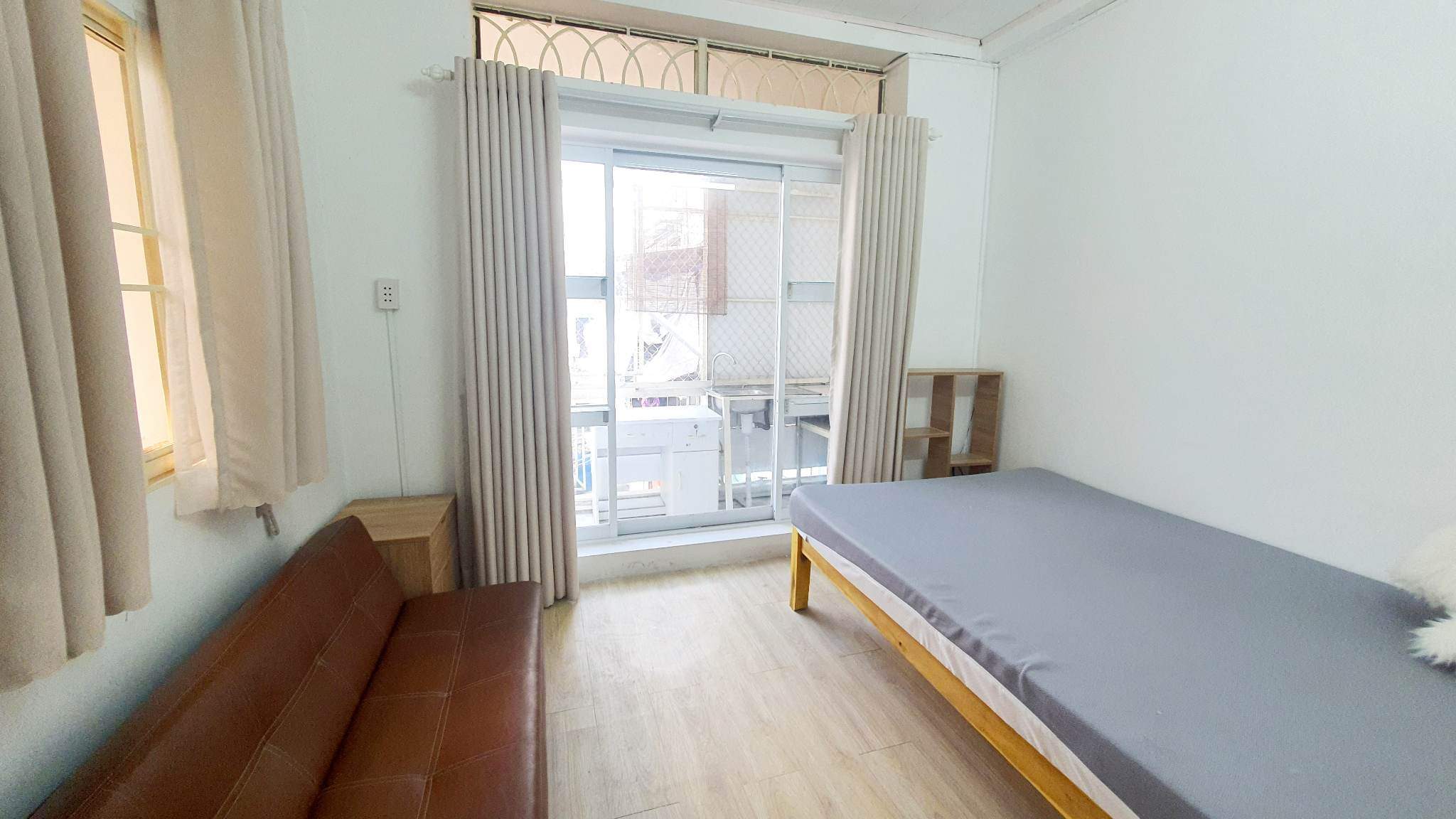 Bán nhà gấp rẻ Trần Quang Khải Q1 36m2 3lầu 5tỷ200triệu .