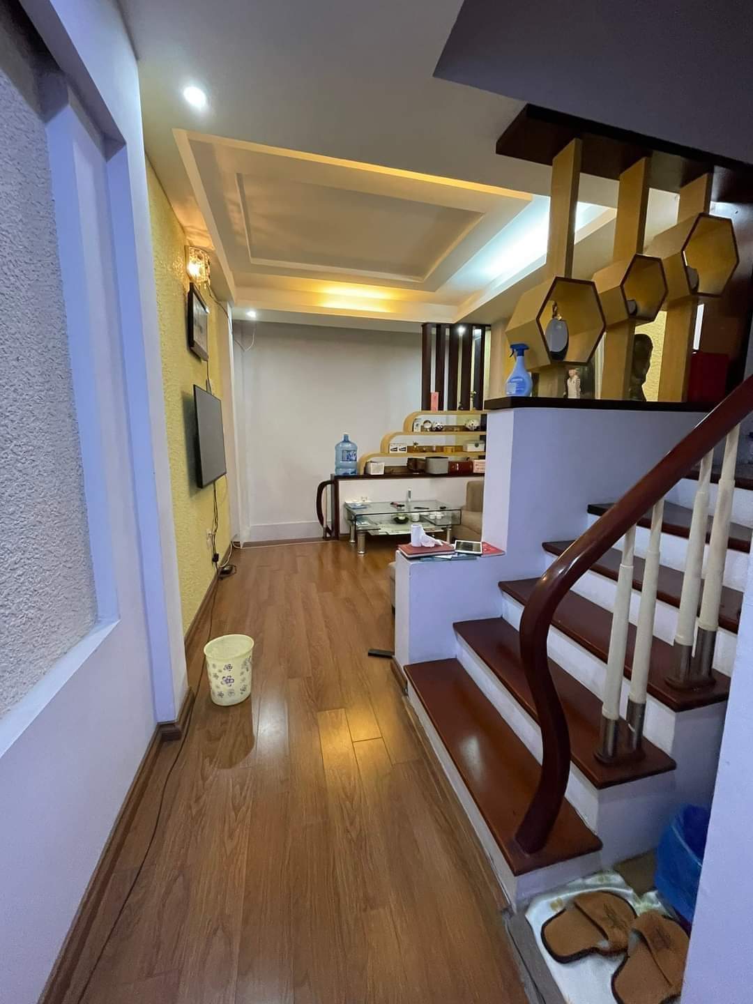 LÔ GÓC, GẦN Ô TÔ, Giang Văn Minh 47m x 4 tầng, MT 4.5m, giá 4.5 tỷ.