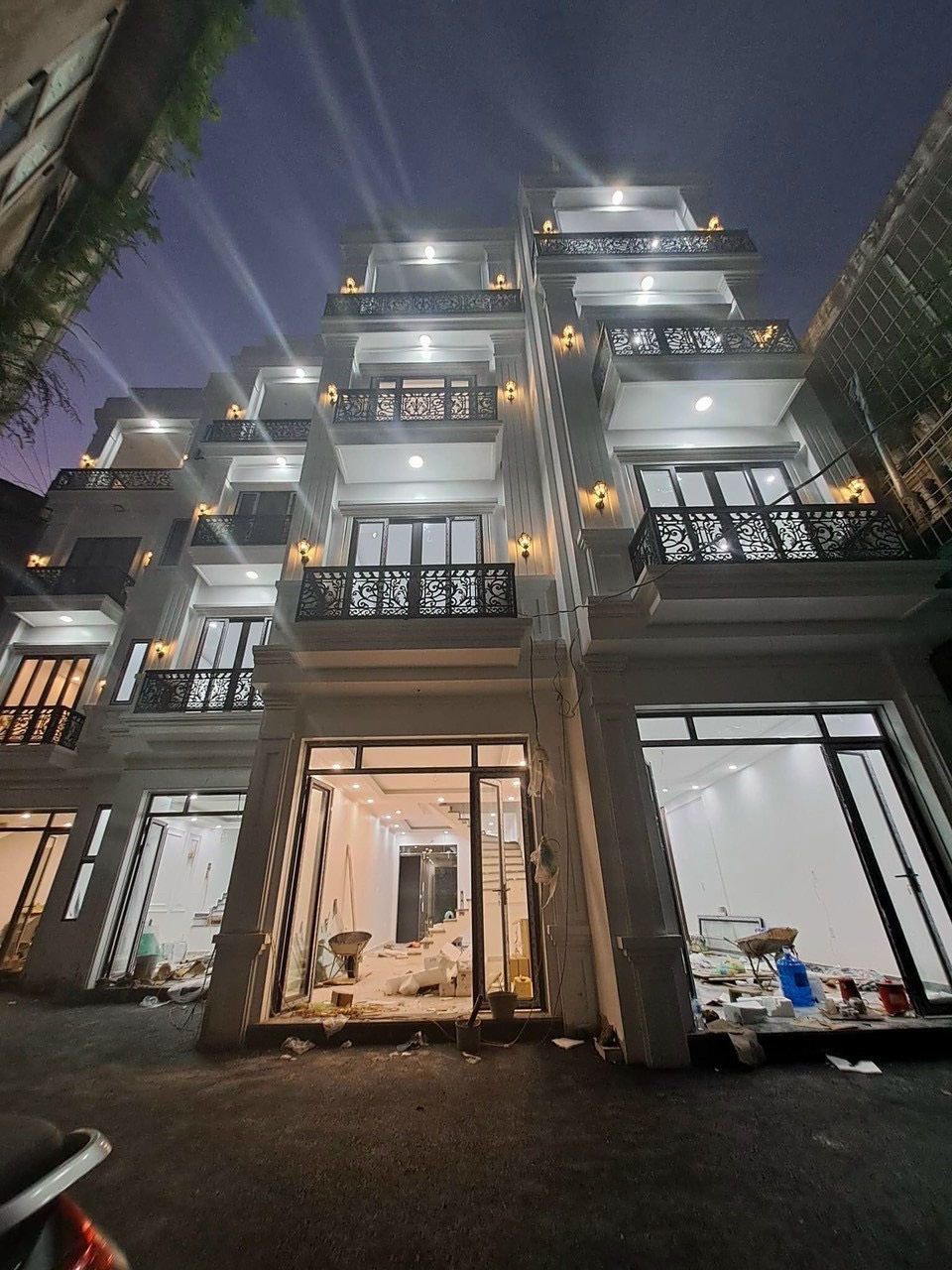 Chính chủ bán nhà 4 tầng Đà Nẵng, Ngô Quyền, Hải Phòng Địa chỉ : đà nẵng (ngõ 2 ôtô tránh nhau)hướng: đông