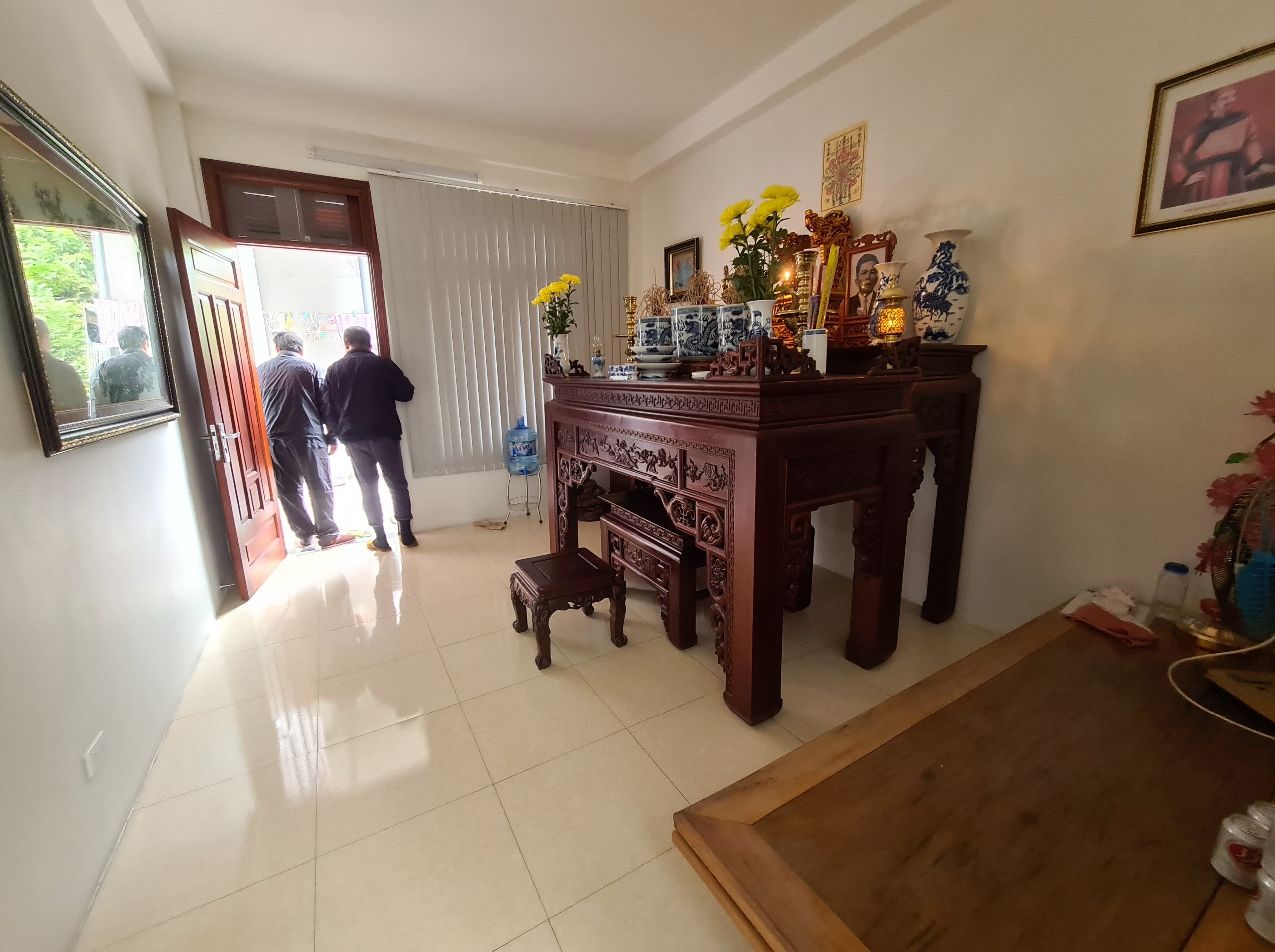 LÔ GÓC, GẦN Ô TÔ - Đội Cấn 38m x 5 tầng, MT 4.8, giá 4.5tỷ.