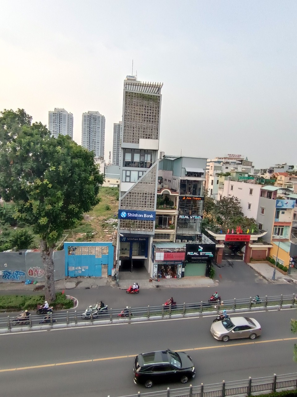 BÁN NHÀ MẶT TIỀN 6 TẦNG THANG MÁY , ĐƯỜNG BA THÁNG 2 QUẬN 11 - DT 79 , VỈA HÈ 6M