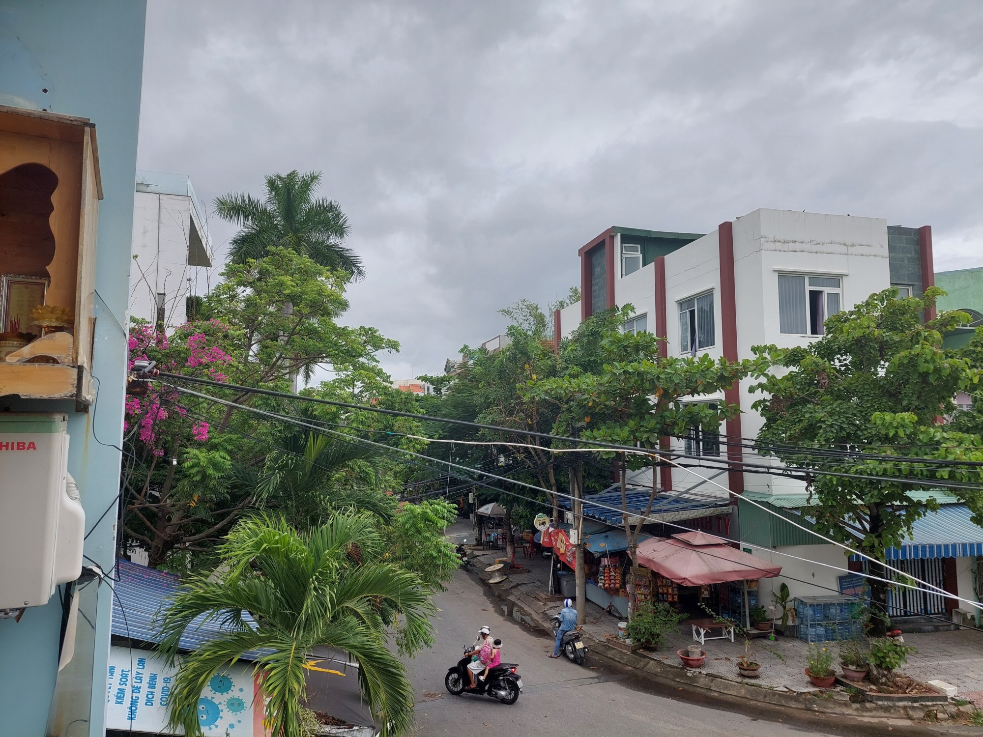 Bán cắt lỗ nhà mặt tiền Hoà Cường, Hải Châu đường 8m nhỉnh 4 tỷ