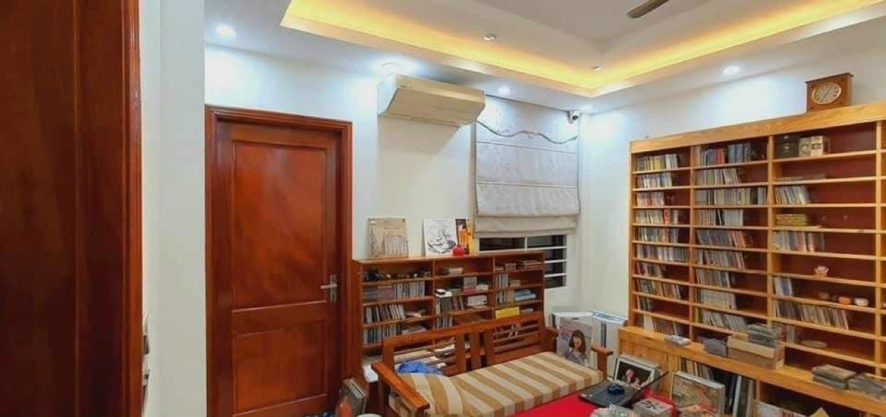 Nhà đẹp ở ngay, Ô tô - Ngọc Hà 37 m x 5 tầng. MT 5 m, giá 4.4 tỷ.