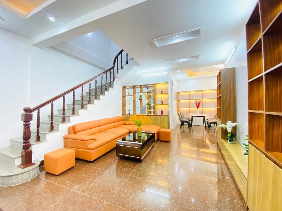 CHỦ NHÀ CẦN BÁN GẤP NHÀ KHƯƠNG TRUNG, GIÁ 6,5 tỷ, NHÀ 3 TẦNG, NỞ HẬU, 6,5 TỶ