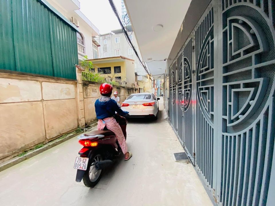 Bán nhà phân lô Cát Linh 45m2, 5 tầng, ô tô chỉ 4.3 tỷ