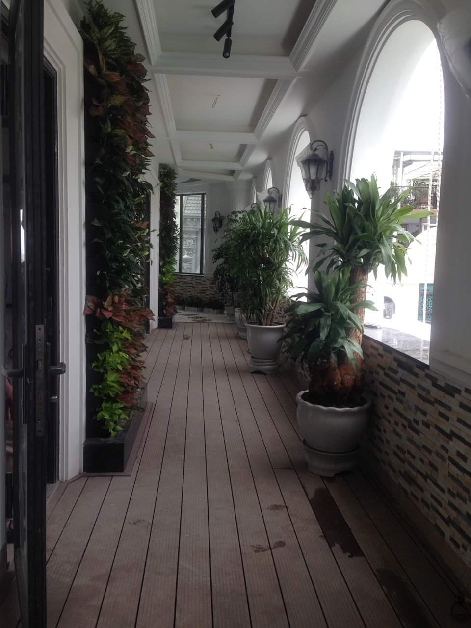 MẶT PHỐ - VŨ THẠNH 370m x 3 tầng, MT 12.5 m, giá 82 tỷ