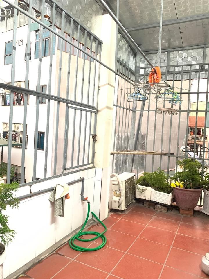 BÁN NHÀ LÔ GÓC 3 MẶT THOÁNG VĨNH VIỄN. Ô TÔ ĐỖ CỬA. 10m Ô TÔ TRÁNH. NHÀ 4 TẦNG. MẶT TIỀN 6m.CHỈ 4.1 tỉ.