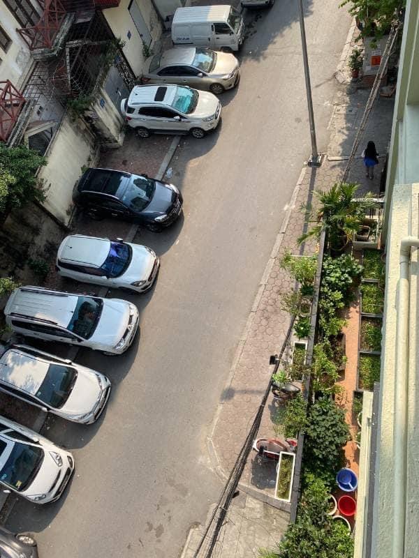 Giá Đầu Tư. Bán nhà phố Thụy Khuê-Tây Hồ. 65m x 5 tầng,mặt tiền 6m, giá nhỉnh 20 tỷ.Có thương lượng.