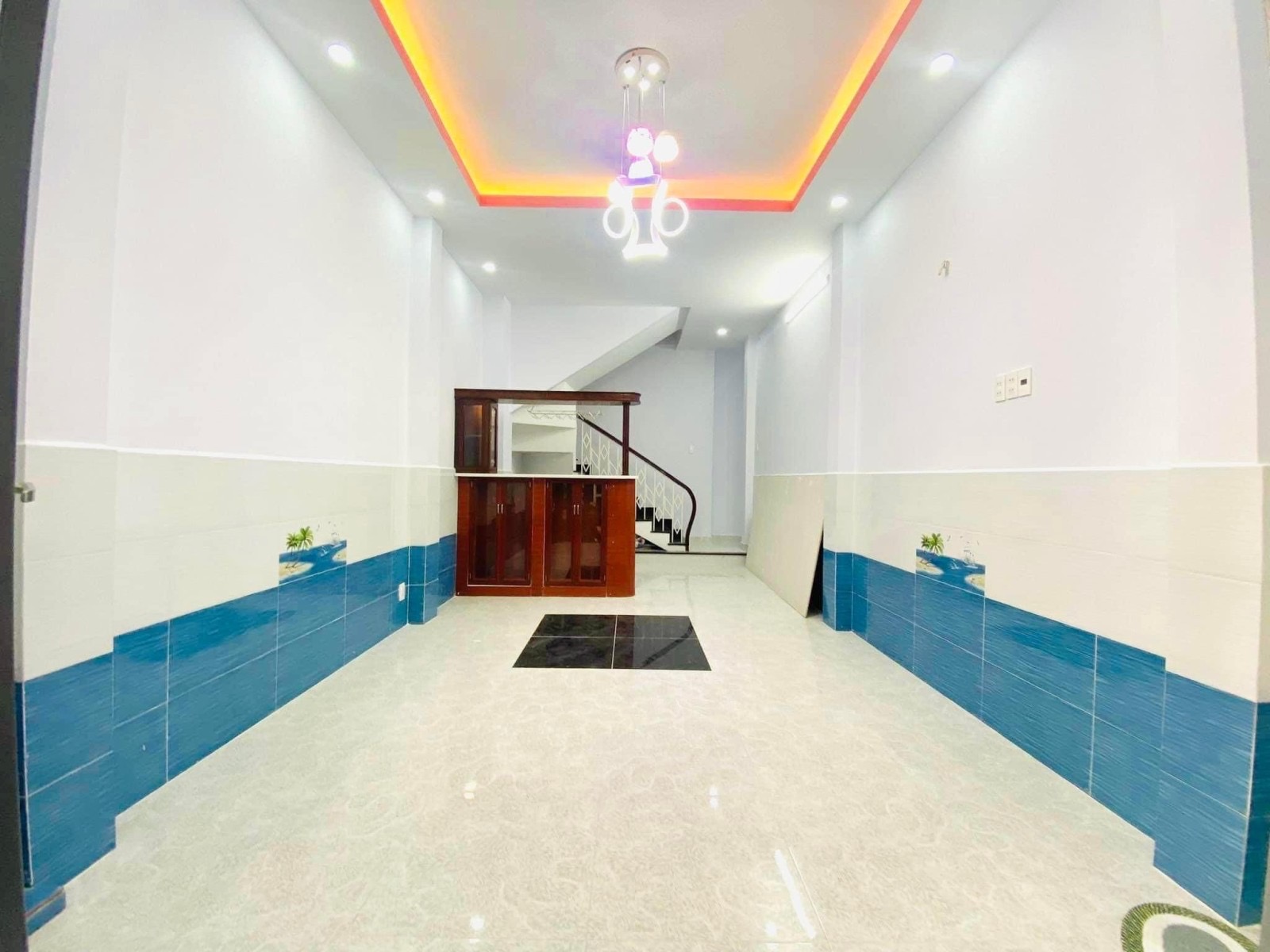 Bán nhà Phường 5 Tân Bình- HXH 6M- Nhà Đẹp 3 Lầu- Gần 40m2- Tặng Hết Nội Thất- Nhỉnh 4 Tỷ.