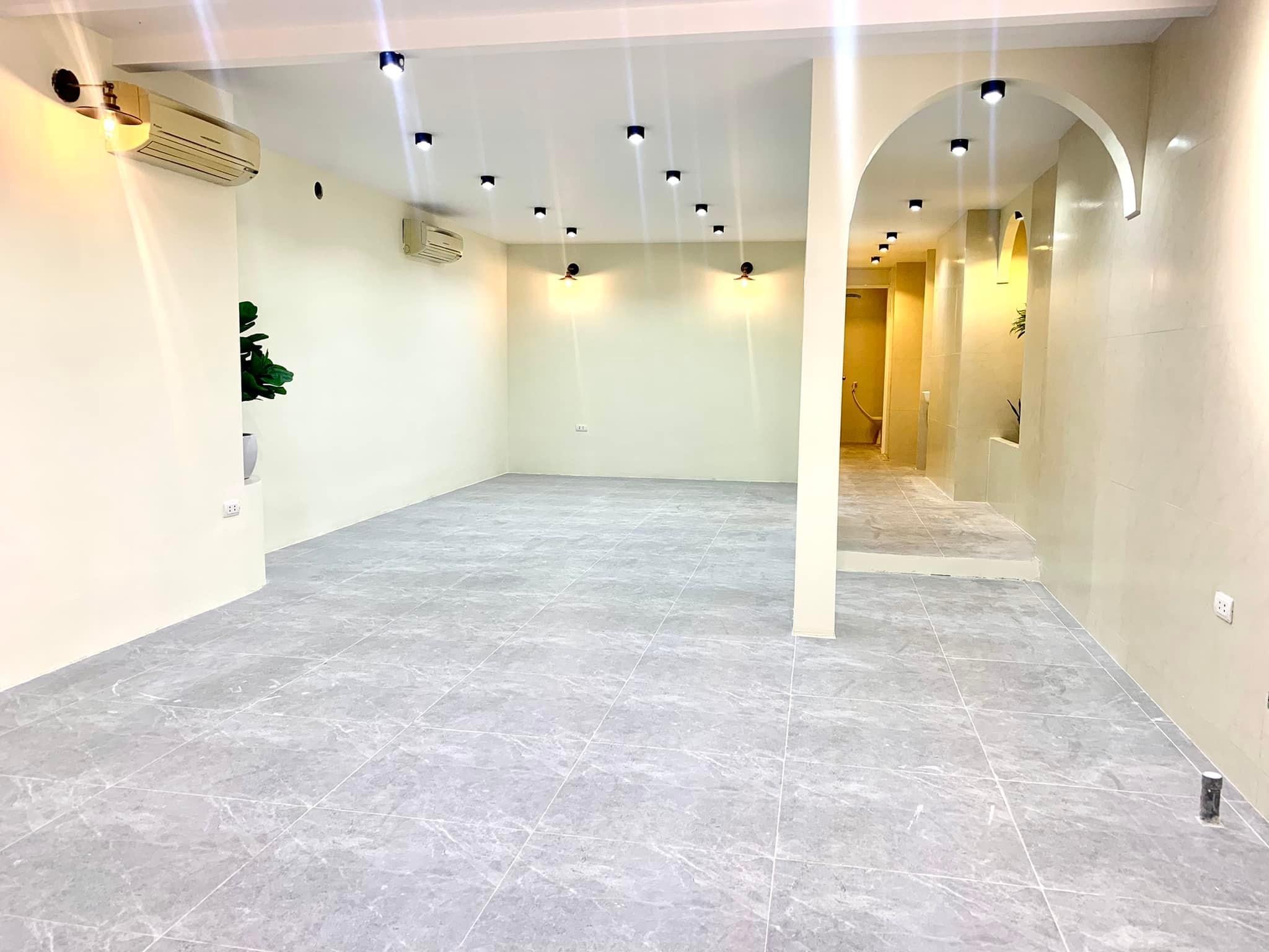 Bán nhà Mặt Phố Nguyễn Hiền (TT Bách Khoa) HBT - 3.68 Tỷ - 60M - Khu vực Kinh Doanh Sầm Uất - Hái Tiền